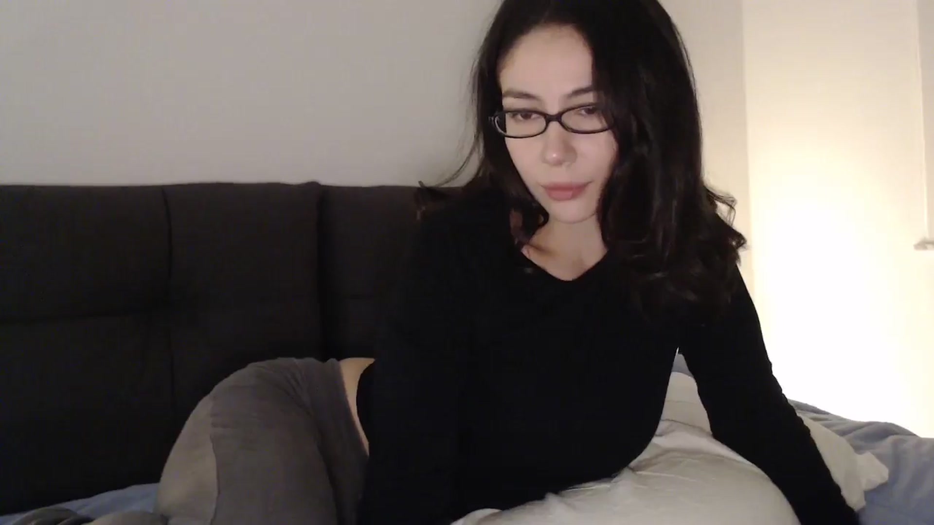 Gallery image thumbnail from anacardi's myfreecams stream on, 11/28/2024, 17:29 image 4 of 20