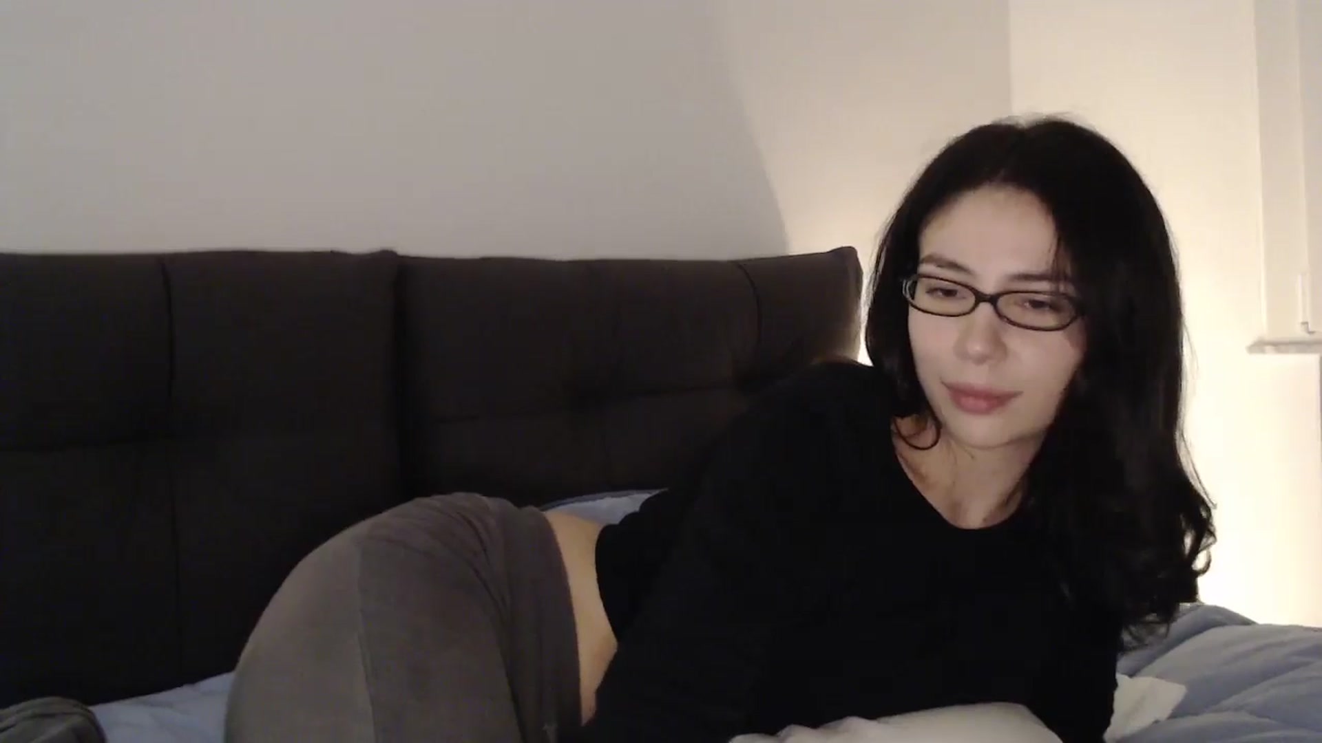 Gallery image thumbnail from anacardi's myfreecams stream on, 11/28/2024, 17:29 image 7 of 20