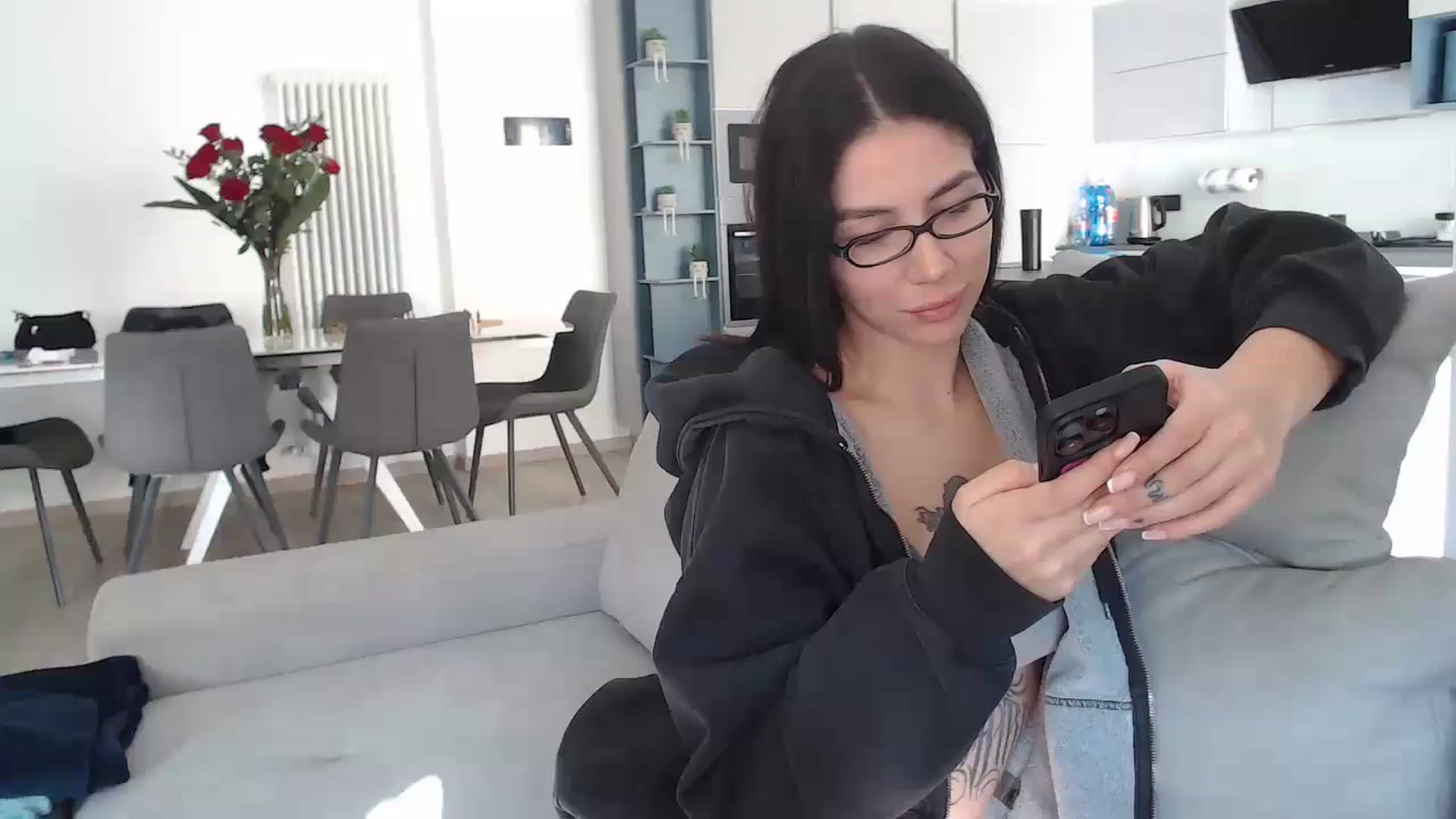 Gallery image thumbnail from anacardi's myfreecams stream on, 11/30/2024, 13:24 image 16 of 20