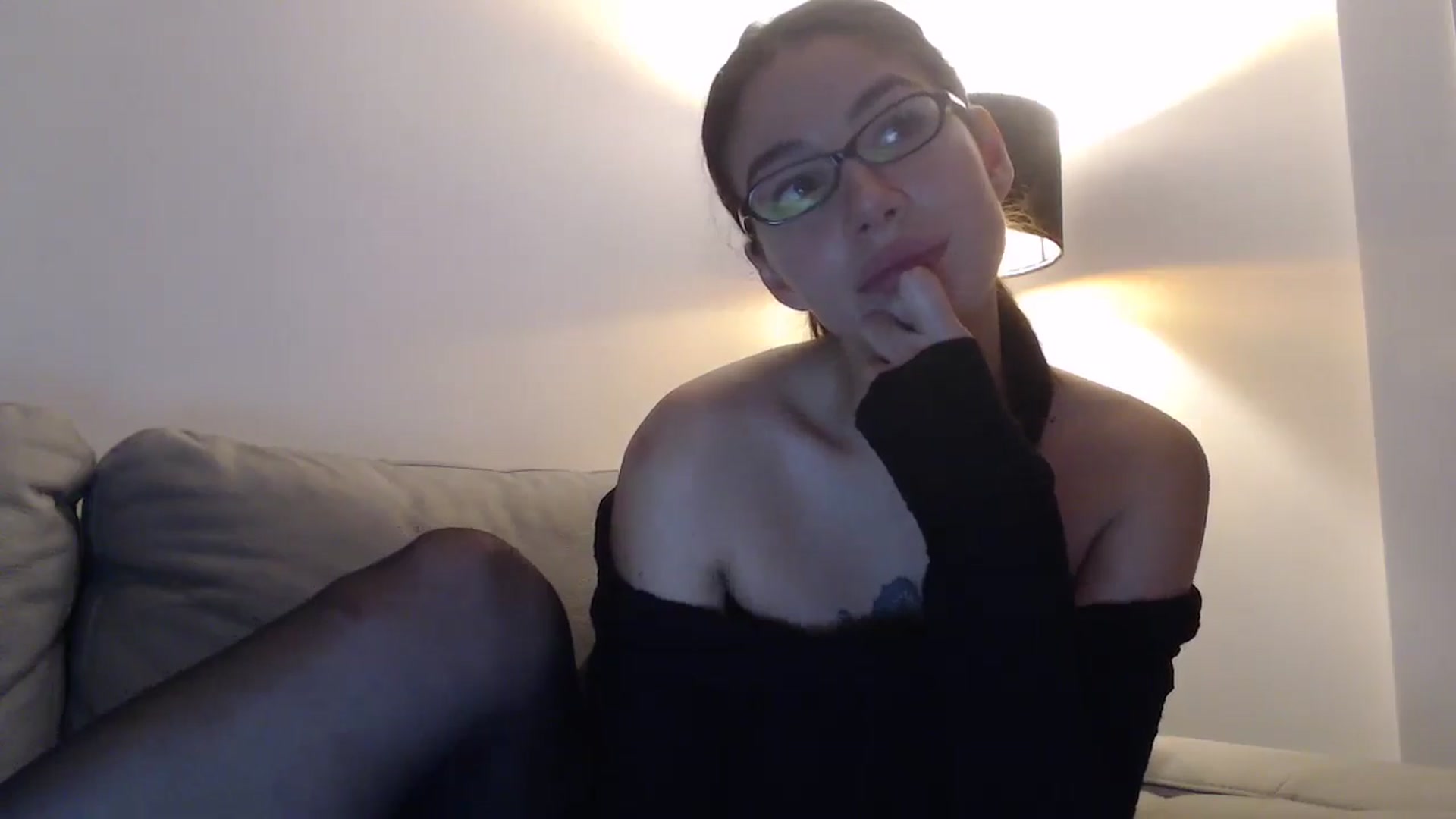 Gallery image thumbnail from anacardi's myfreecams stream on, 12/01/2024, 03:57 image 15 of 20