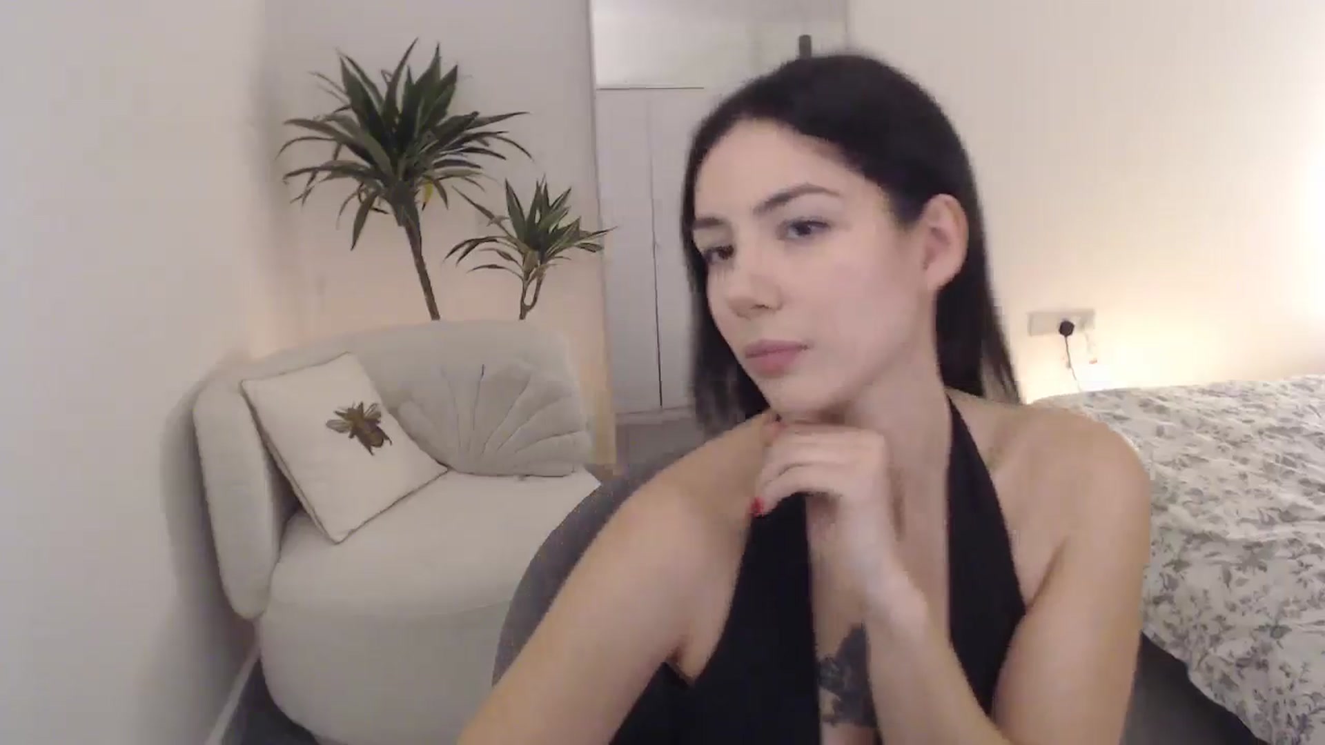 Gallery image thumbnail from anacardi's myfreecams stream on, 12/10/2024, 21:30 image 10 of 20