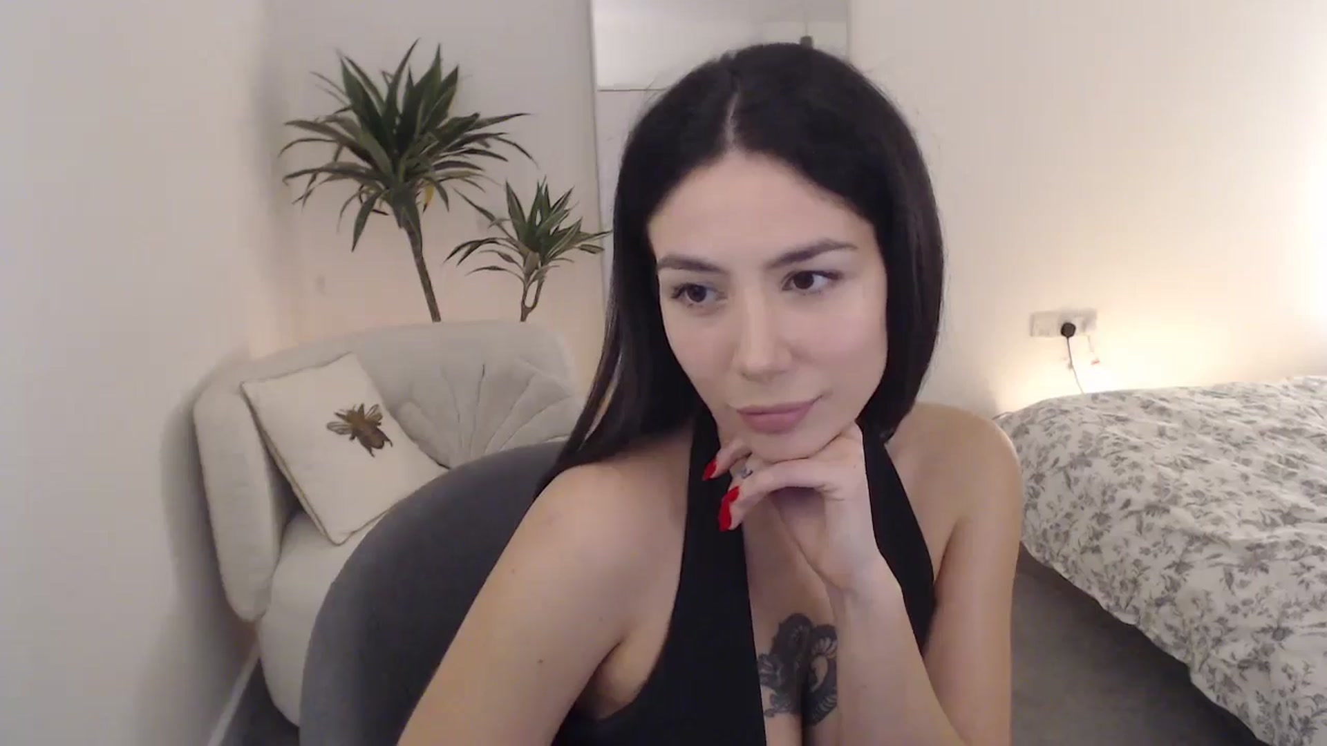 Gallery image thumbnail from anacardi's myfreecams stream on, 12/10/2024, 21:30 image 5 of 20