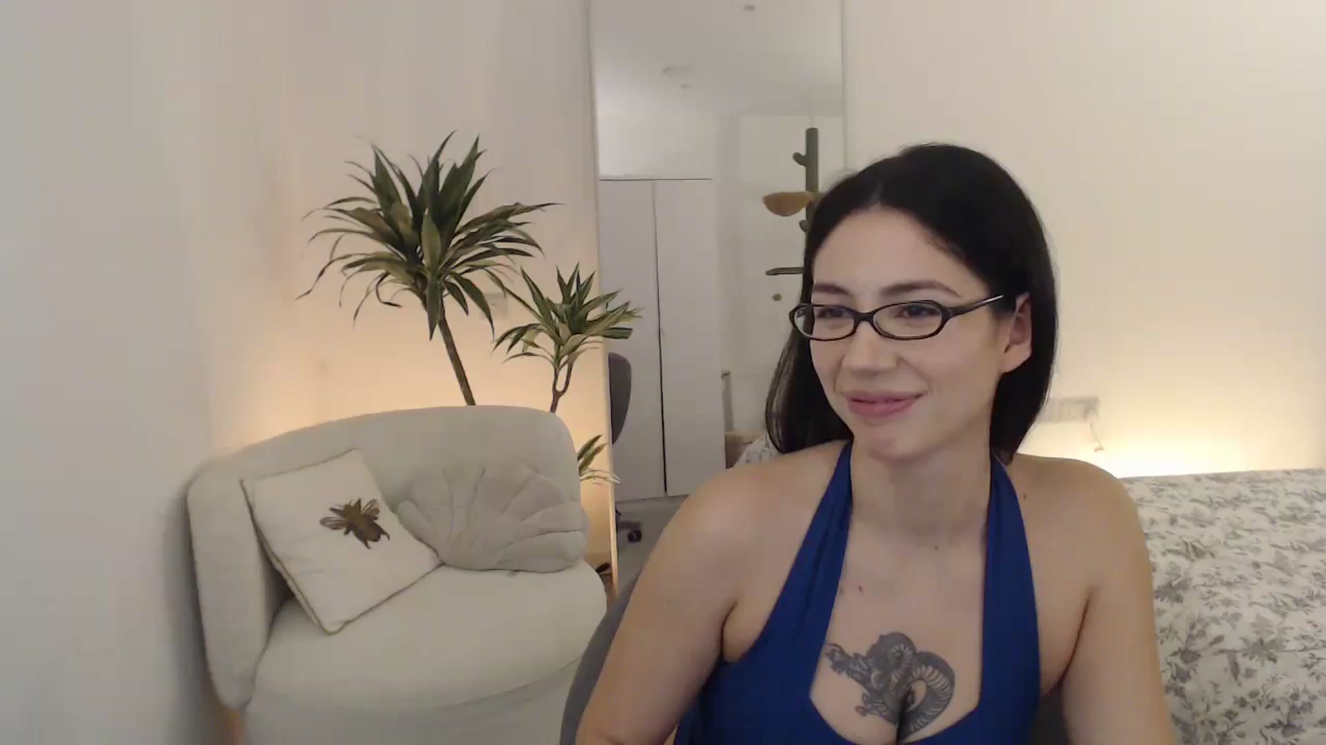 Gallery image thumbnail from anacardi's myfreecams stream on, 12/11/2024, 23:03 image 8 of 20