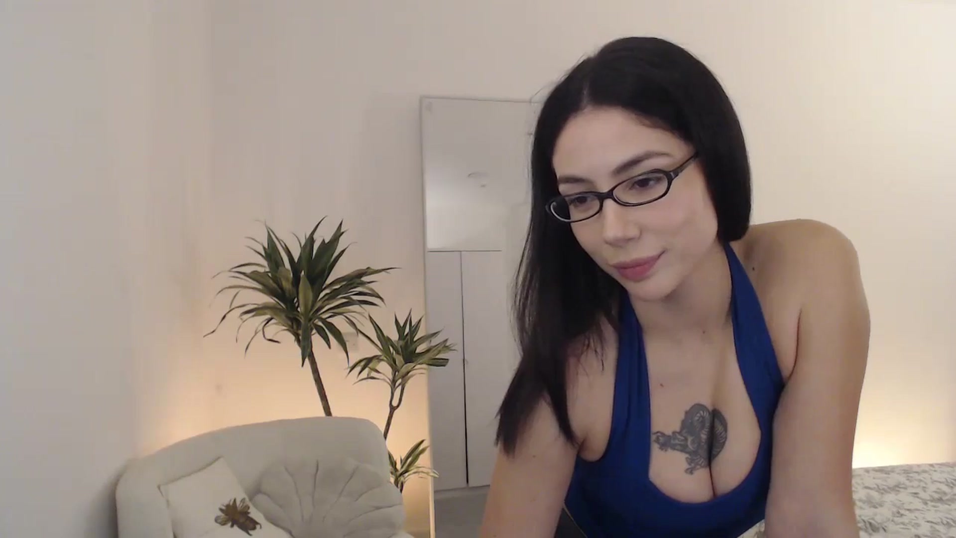 Gallery image thumbnail from anacardi's myfreecams stream on, 12/11/2024, 23:03 image 3 of 20