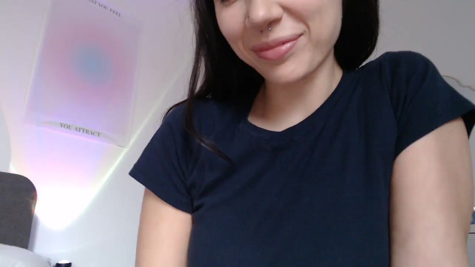 Gallery image thumbnail from anacardi's myfreecams stream on, 03/17/2025, 17:06 image 9 of 20