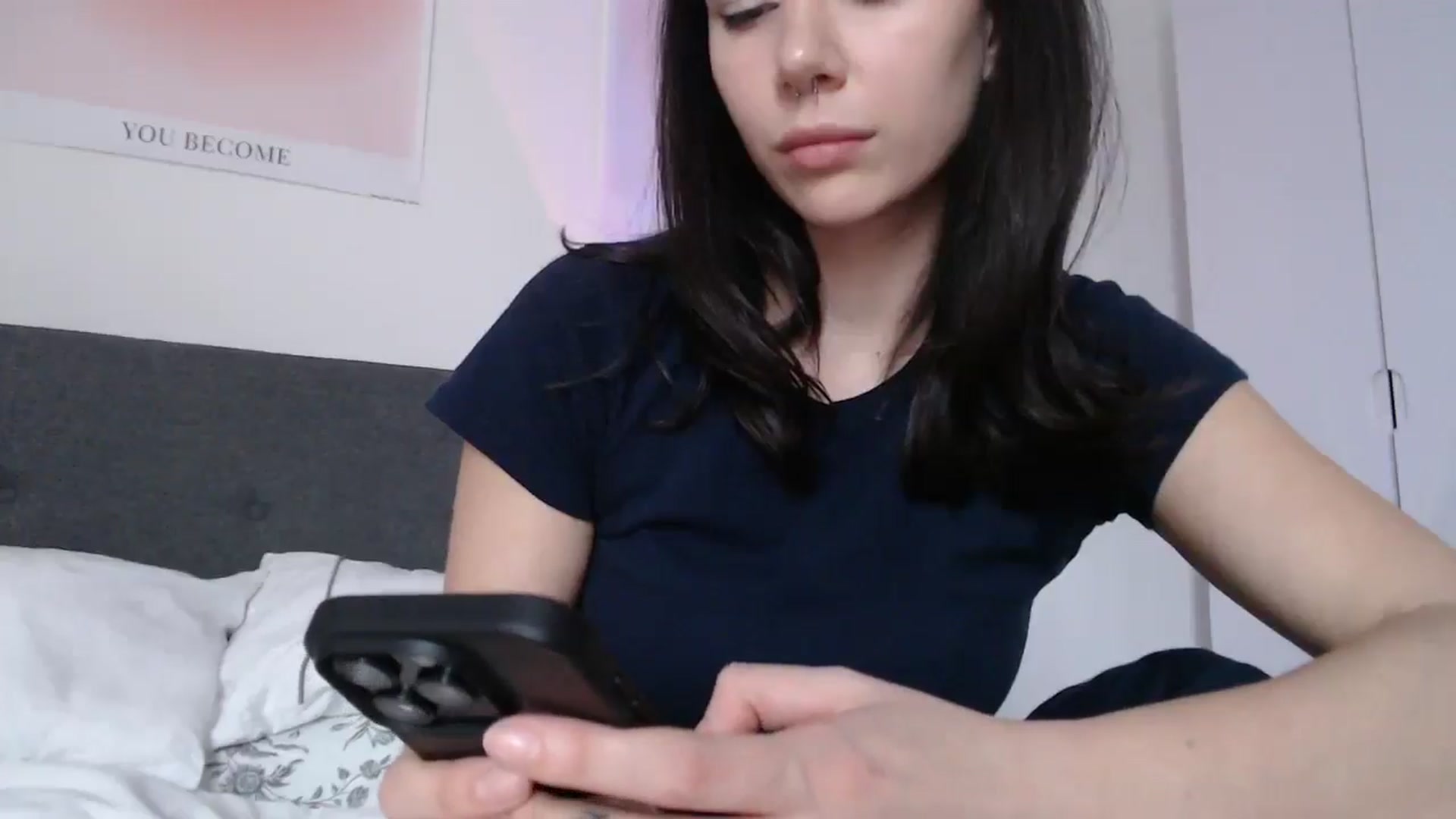 Gallery image thumbnail from anacardi's myfreecams stream on, 03/17/2025, 17:06 image 6 of 20