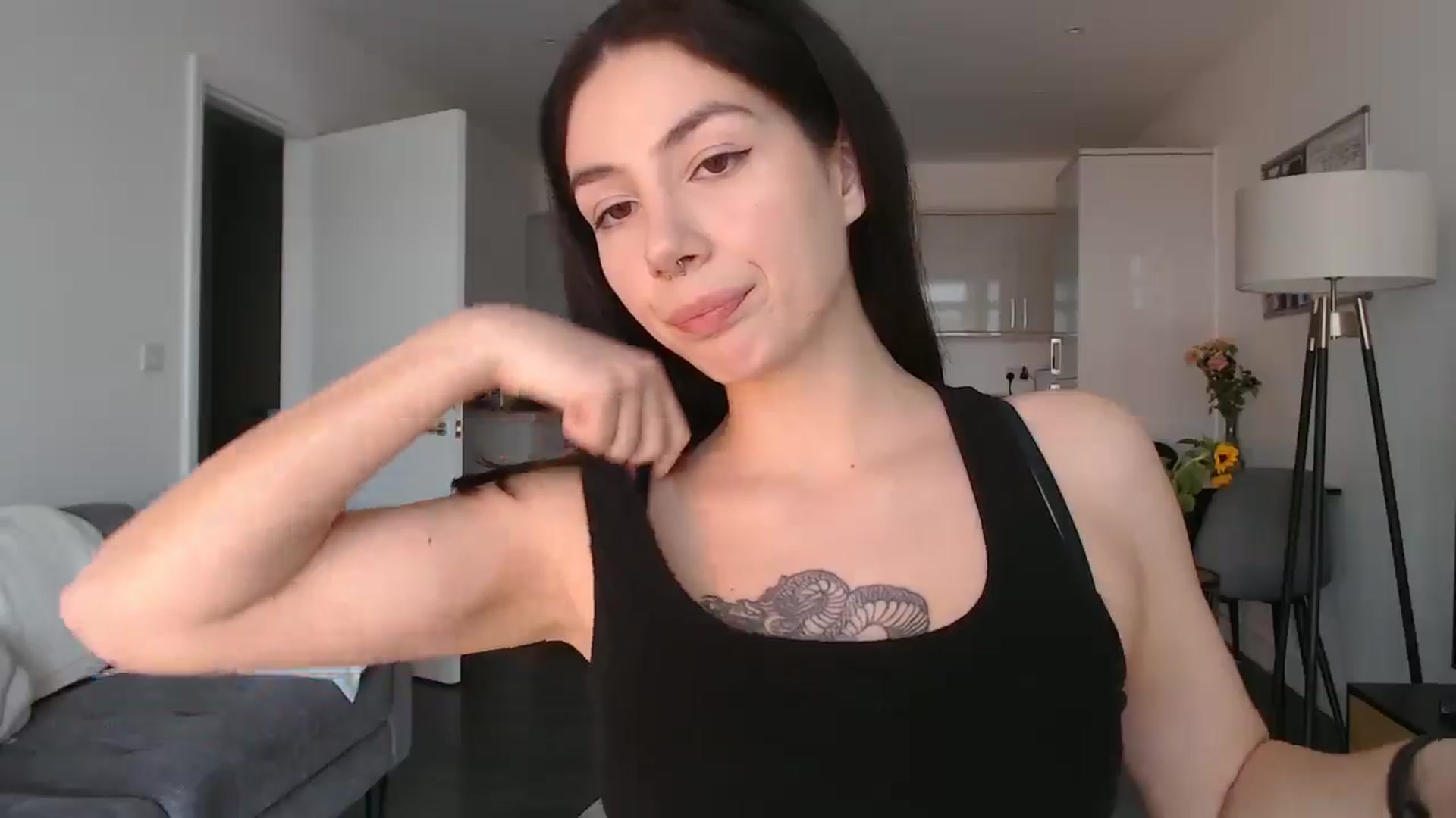 Gallery image thumbnail from anacardi's myfreecams stream on, 04/01/2025, 12:06 image 14 of 20