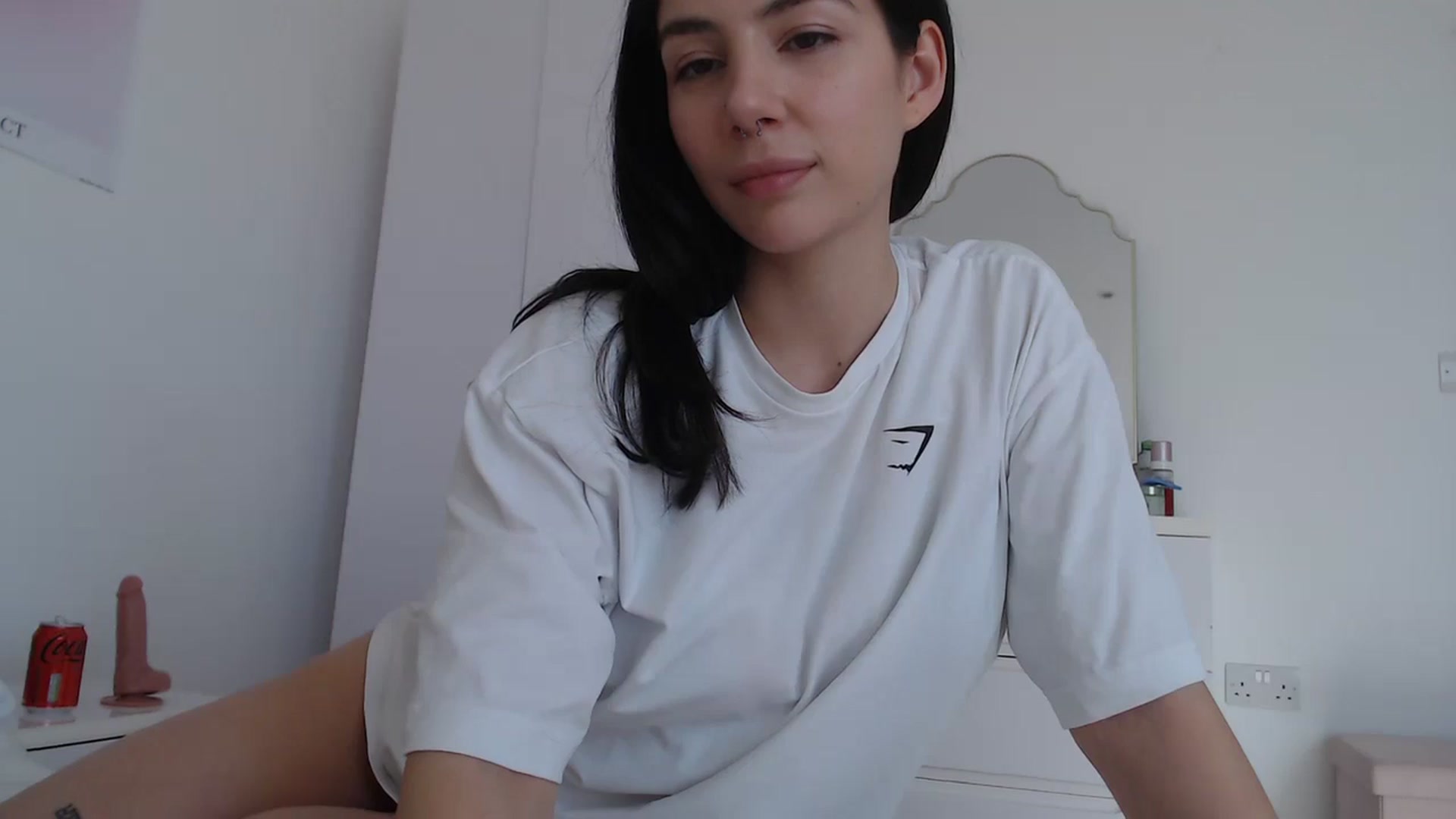 Gallery image thumbnail from anacardi's myfreecams stream on, 04/01/2025, 15:03 image 19 of 20