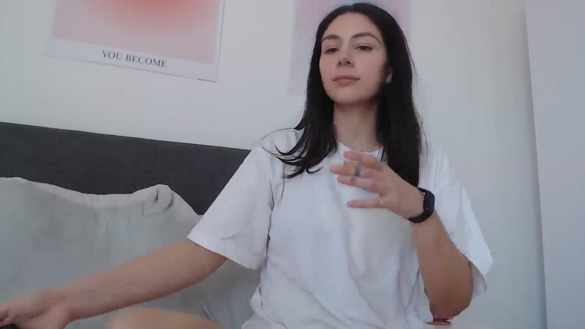 Gallery image thumbnail from anacardi's myfreecams stream on, 04/01/2025, 15:03 image 16 of 20
