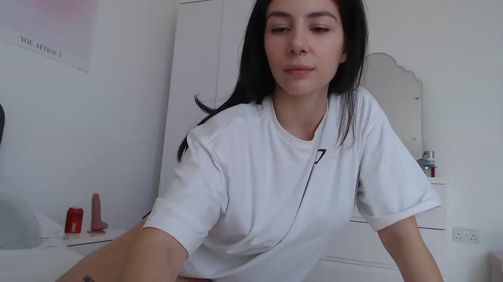Gallery image thumbnail from anacardi's myfreecams stream on, 04/01/2025, 15:03 image 17 of 20