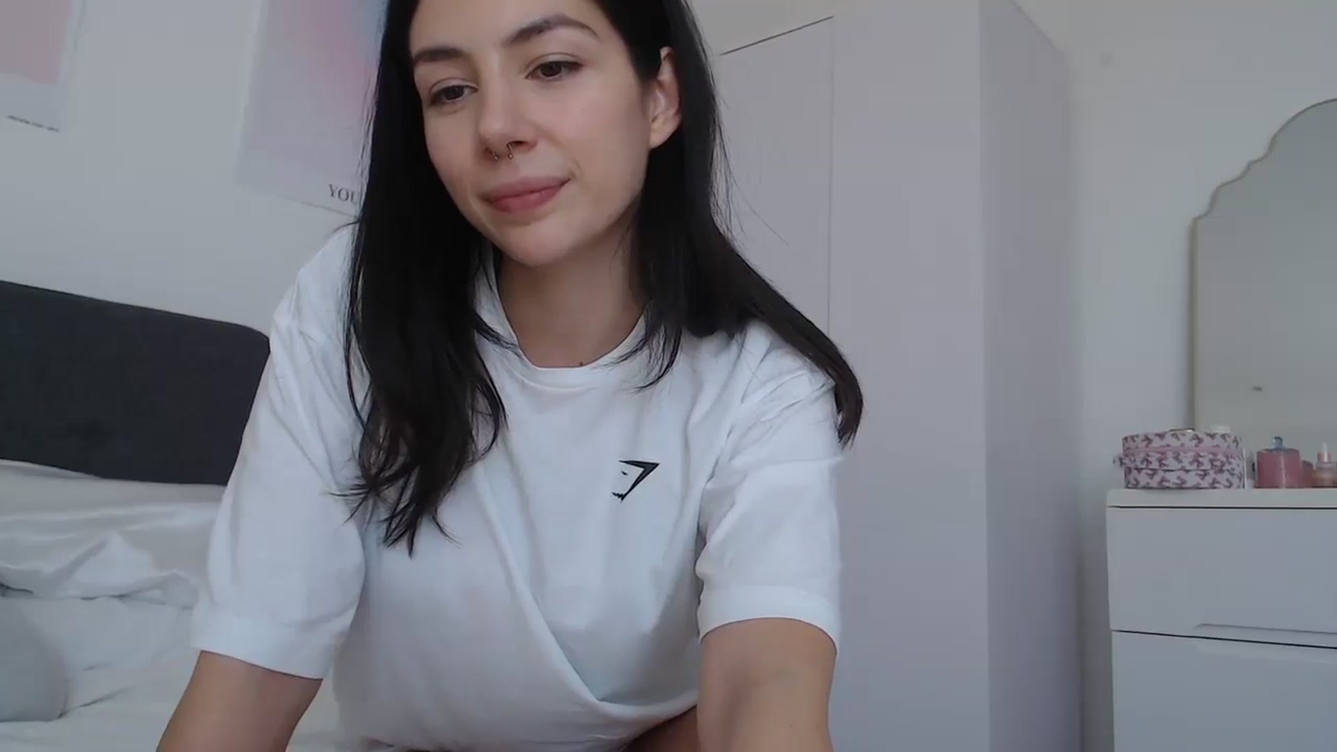 Gallery image thumbnail from anacardi's myfreecams stream on, 04/01/2025, 15:03 image 5 of 20
