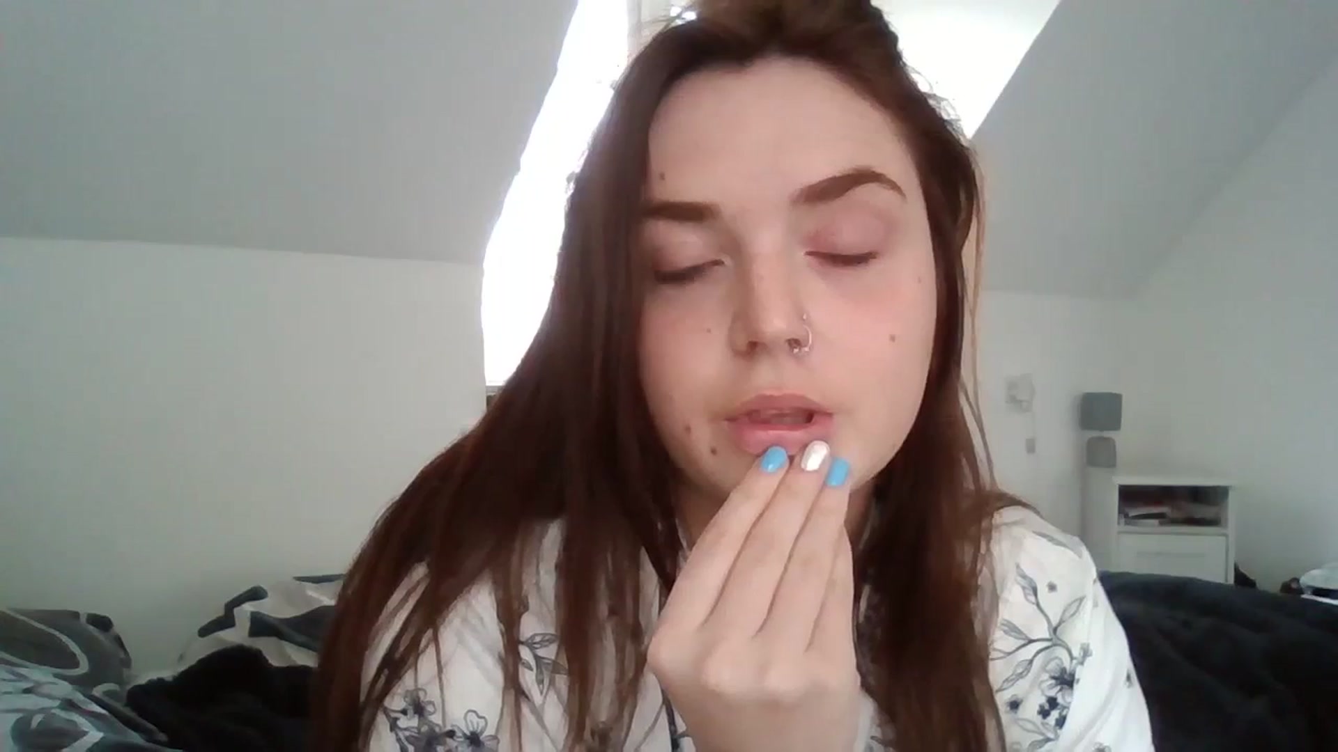 Gallery image thumbnail from analbqueen's myfreecams stream on, 04/09/2024, 13:37 image 12 of 20