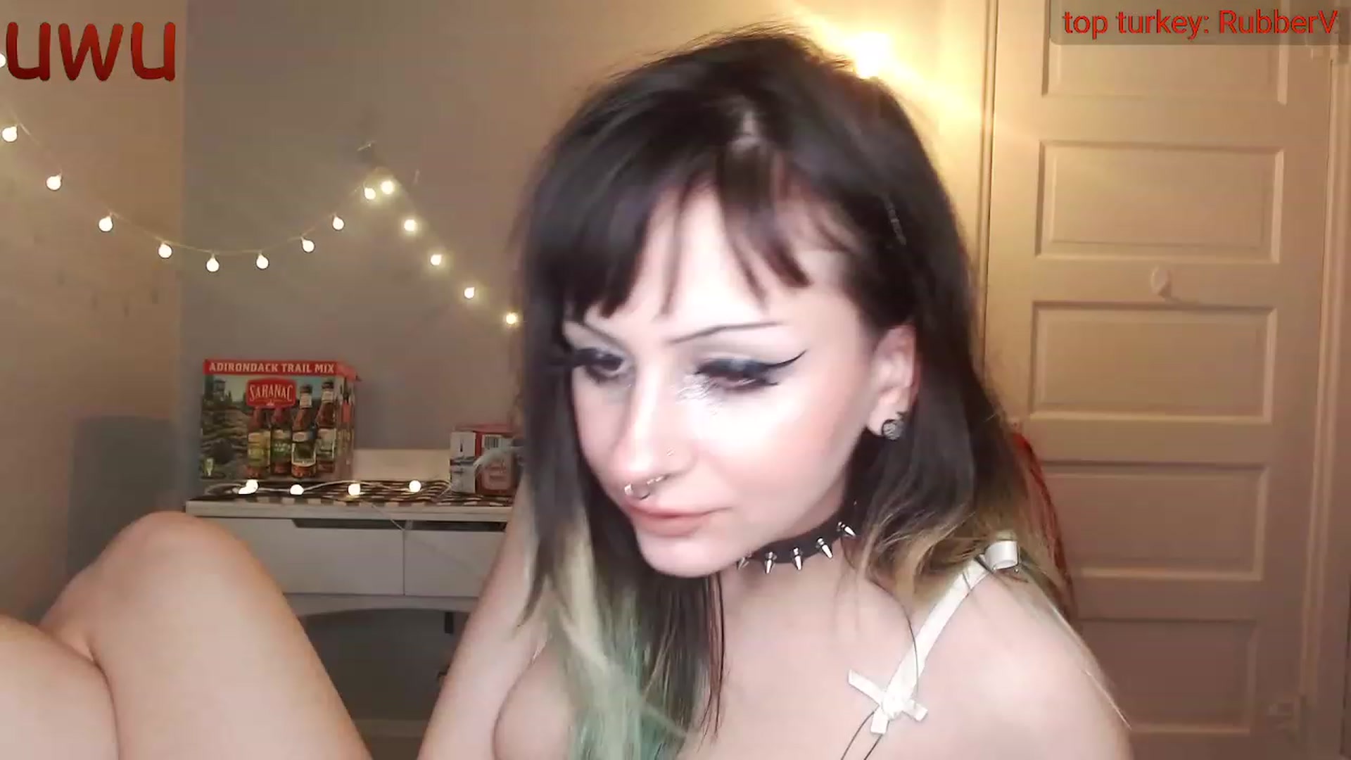 Gallery image thumbnail from anarchocringe's myfreecams stream on, 11/19/2022, 18:18 image 6 of 20