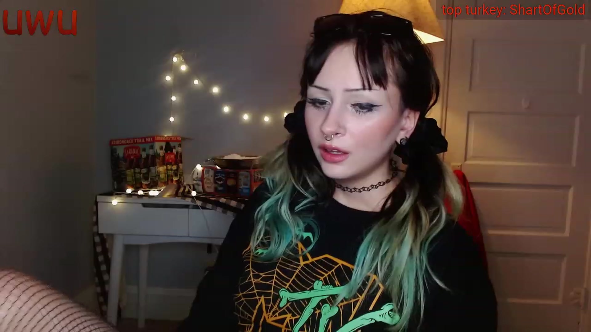 Gallery image thumbnail from anarchocringe's myfreecams stream on, 11/21/2022, 07:32 image 20 of 20