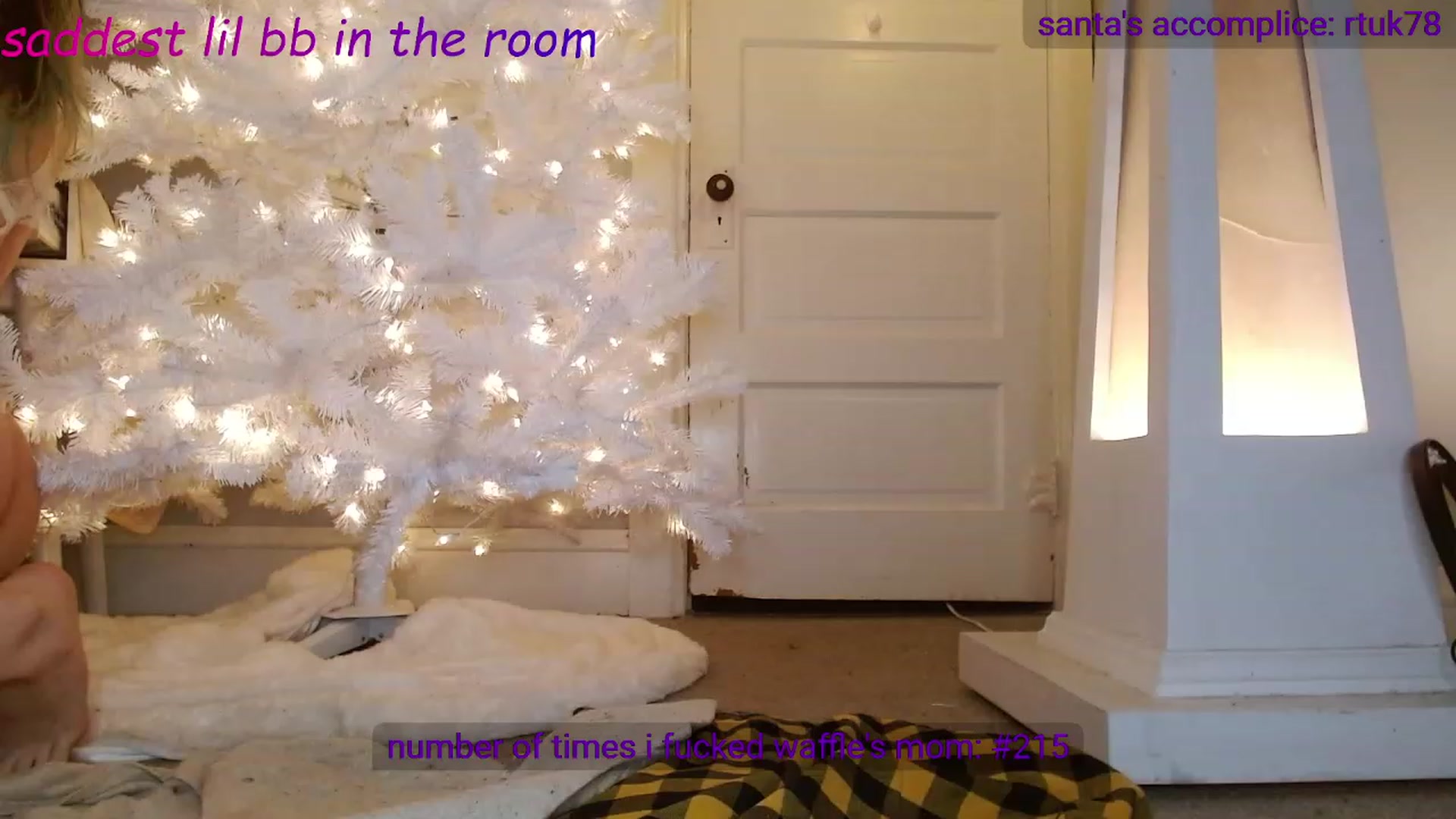 Gallery image thumbnail from anarchocringe's myfreecams stream on, 12/01/2022, 10:54 image 5 of 20