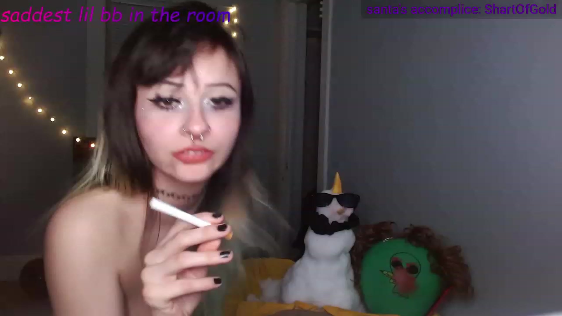 Gallery image thumbnail from anarchocringe's myfreecams stream on, 12/17/2022, 12:24 image 4 of 20