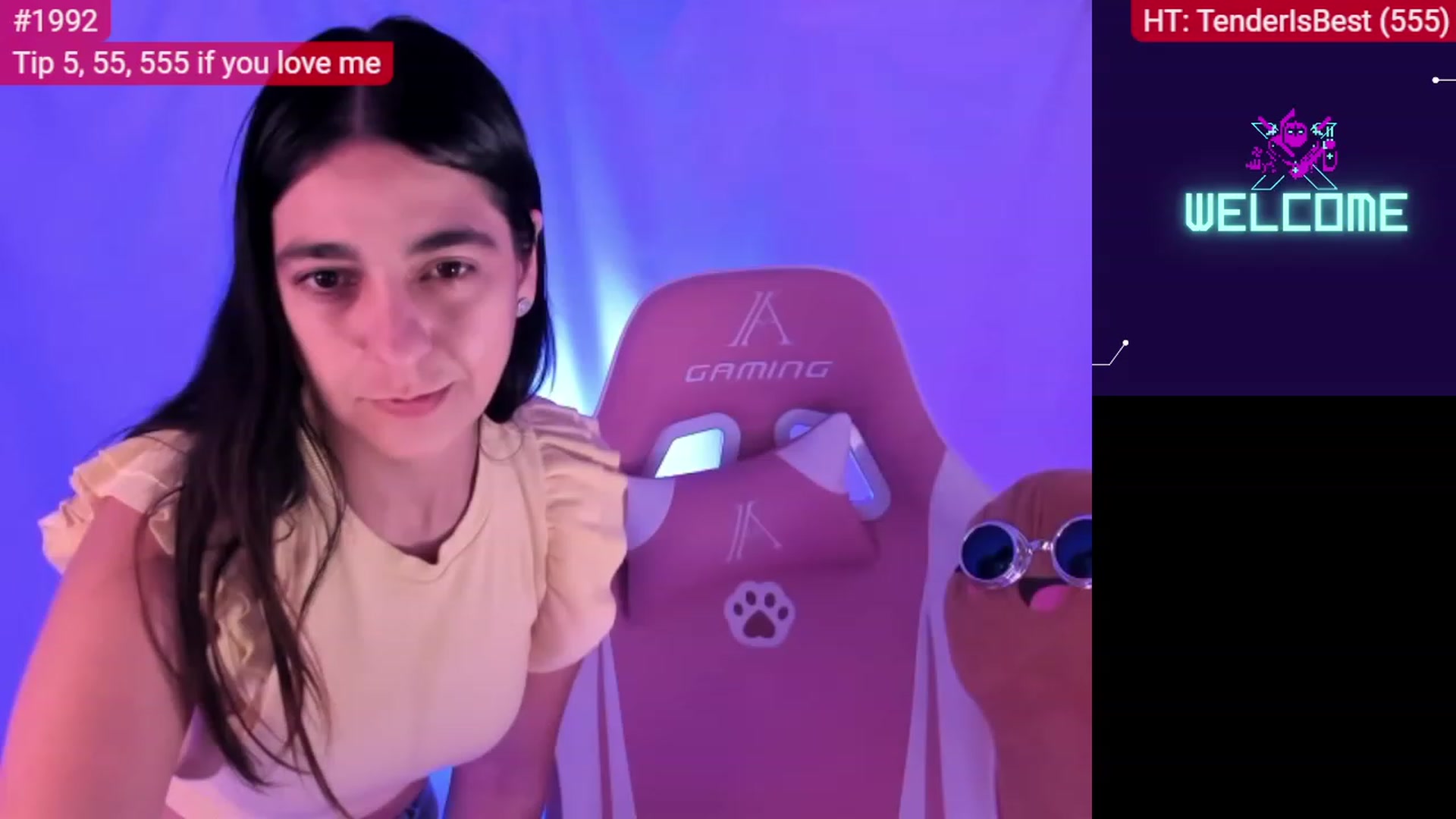Gallery image thumbnail from anarossanna's myfreecams stream on, 01/03/2023, 04:28 image 2 of 20