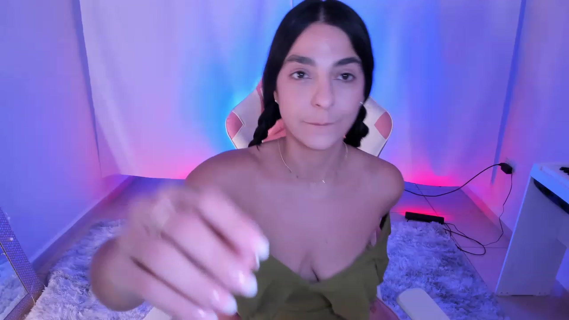Gallery image thumbnail from anarossanna's myfreecams stream on, 03/03/2023, 03:32 image 2 of 20