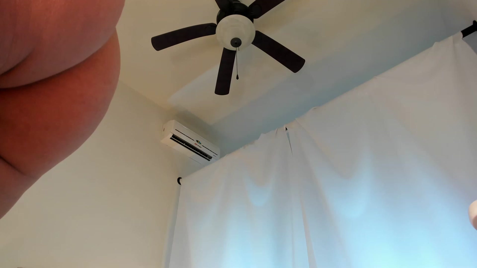 Gallery image thumbnail from anarossanna's myfreecams stream on, 03/09/2023, 05:15 image 8 of 20