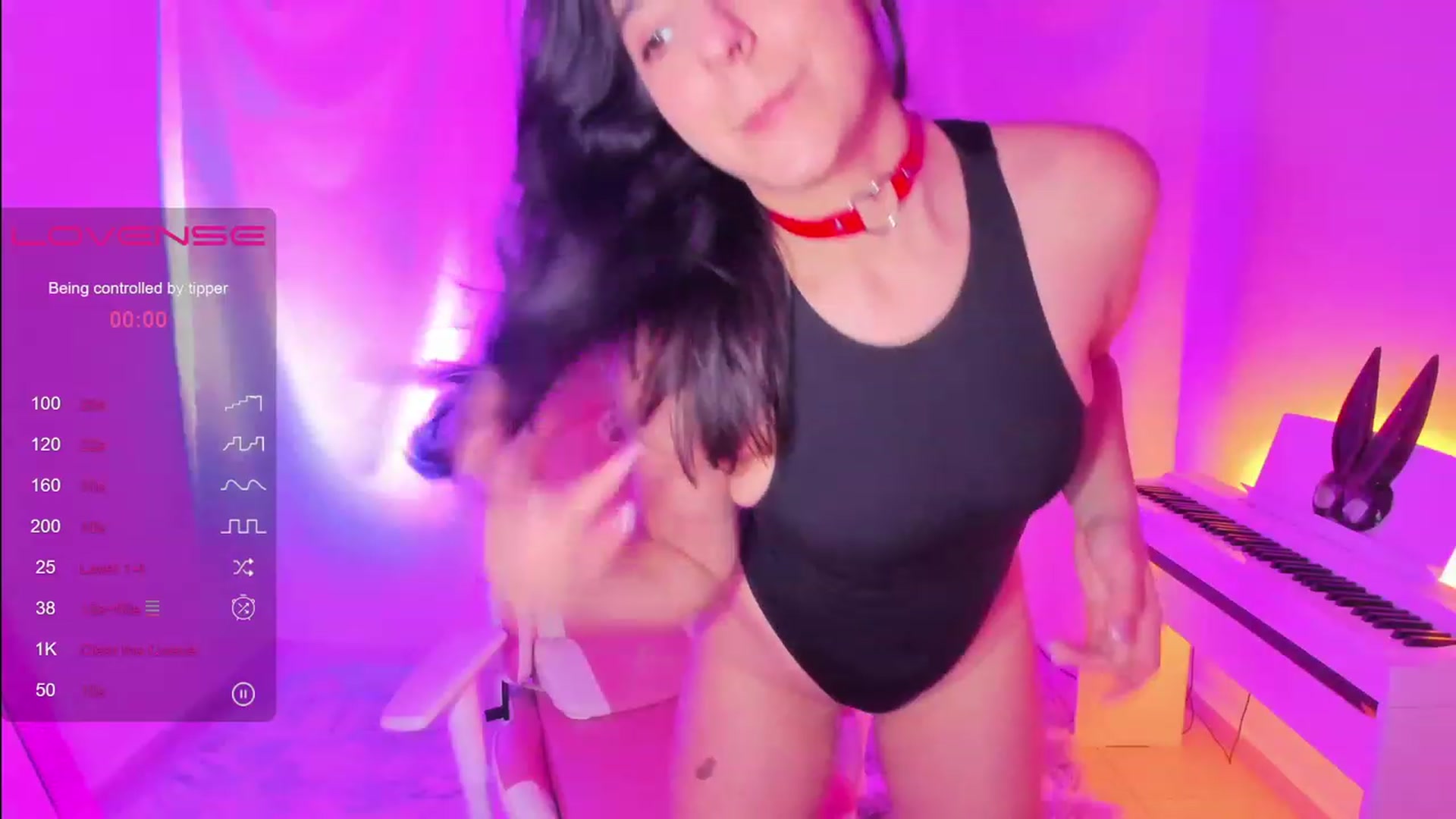 Gallery image thumbnail from anarossanna's myfreecams stream on, 04/09/2023, 05:37 image 14 of 20