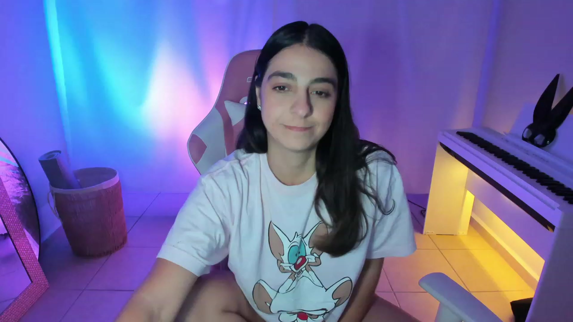 Gallery image thumbnail from anarossanna's myfreecams stream on, 04/14/2023, 05:24 image 13 of 20