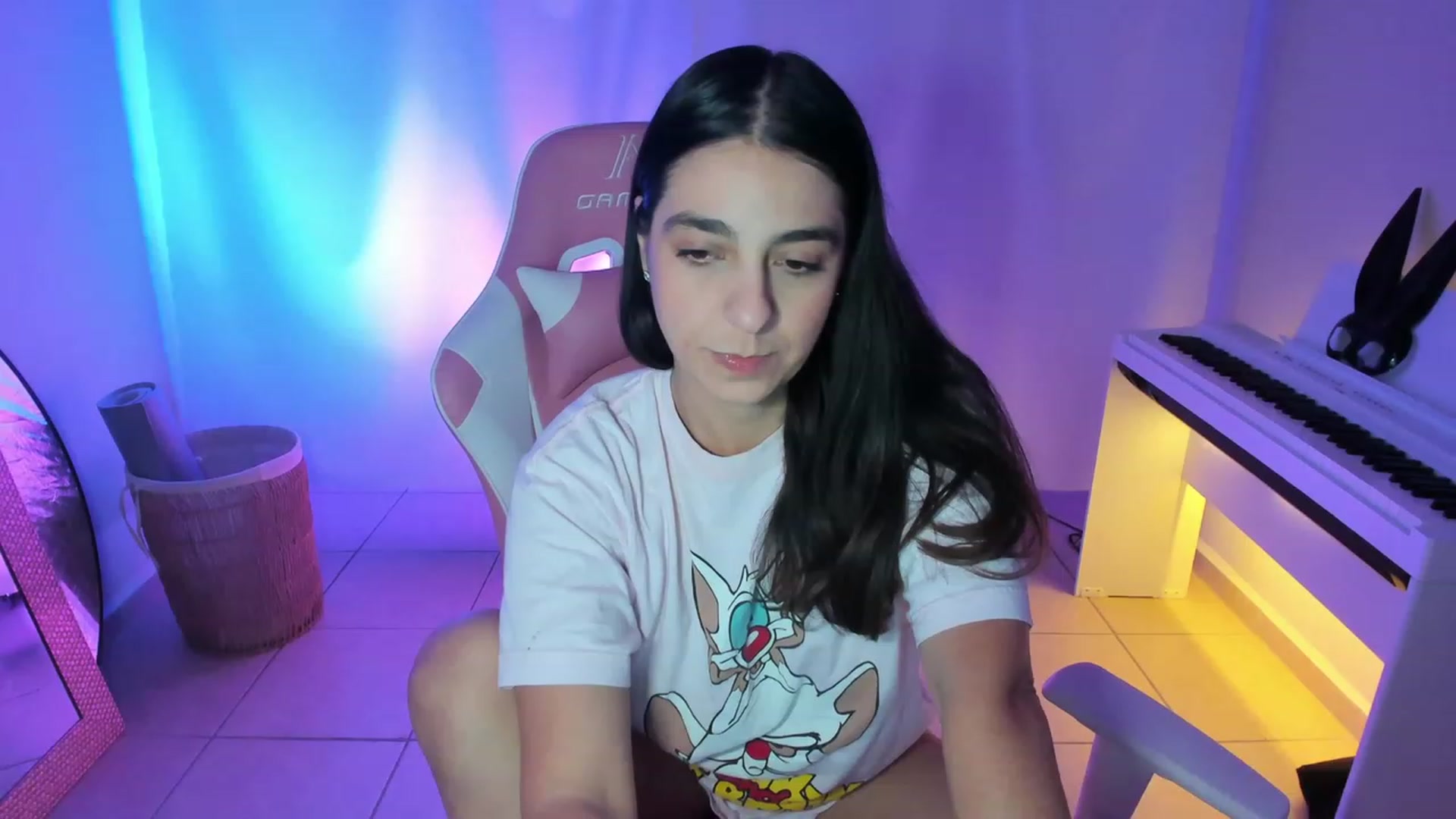 Gallery image thumbnail from anarossanna's myfreecams stream on, 04/14/2023, 05:24 image 3 of 20