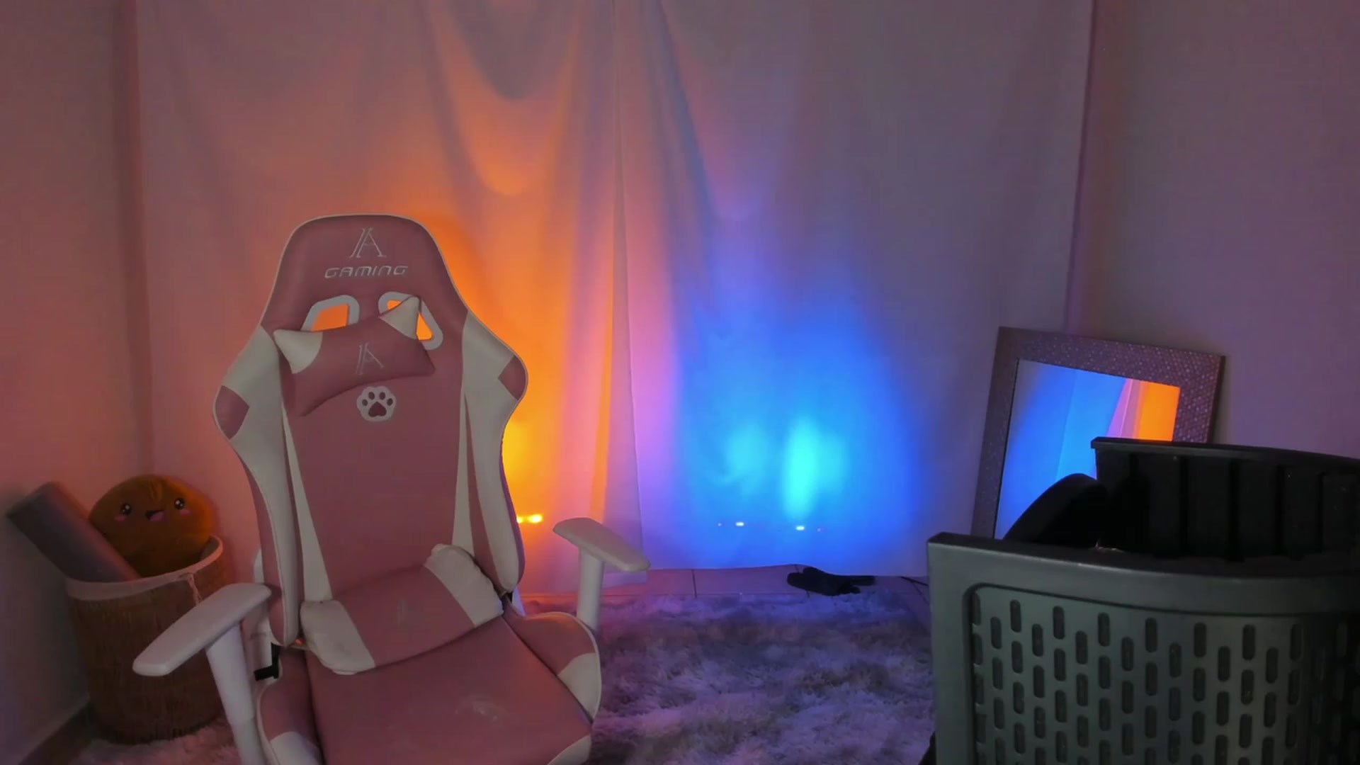 Gallery image thumbnail from anarossanna's myfreecams stream on, 05/06/2023, 05:56 image 5 of 20