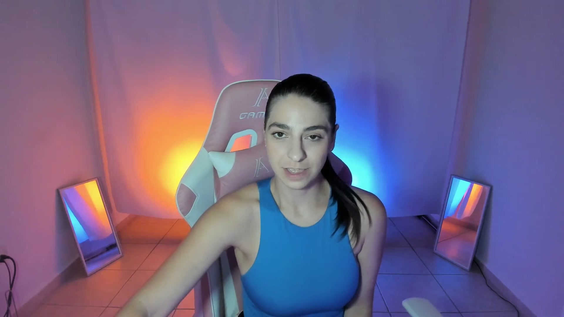 Gallery image thumbnail from anarossanna's myfreecams stream on, 07/16/2023, 03:49 image 10 of 20