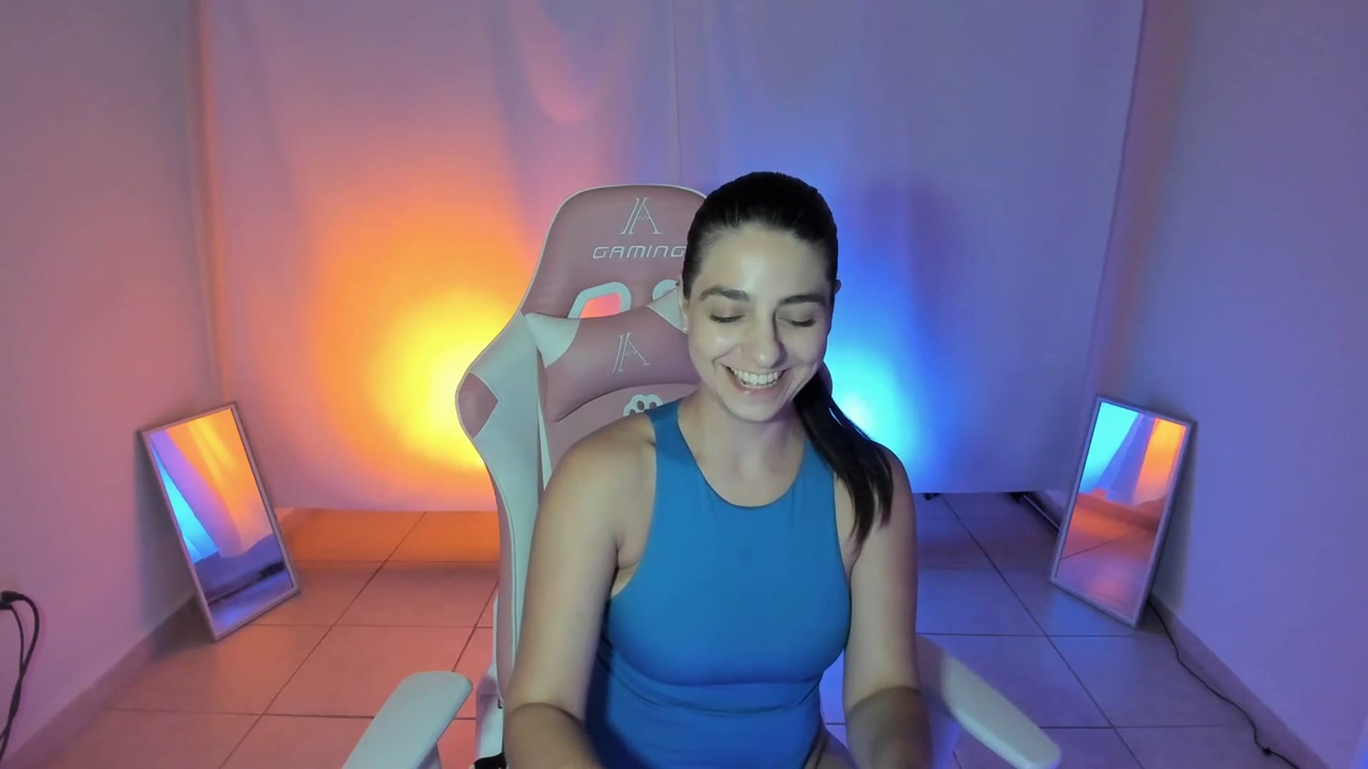 Gallery image thumbnail from anarossanna's myfreecams stream on, 07/16/2023, 06:13 image 3 of 20