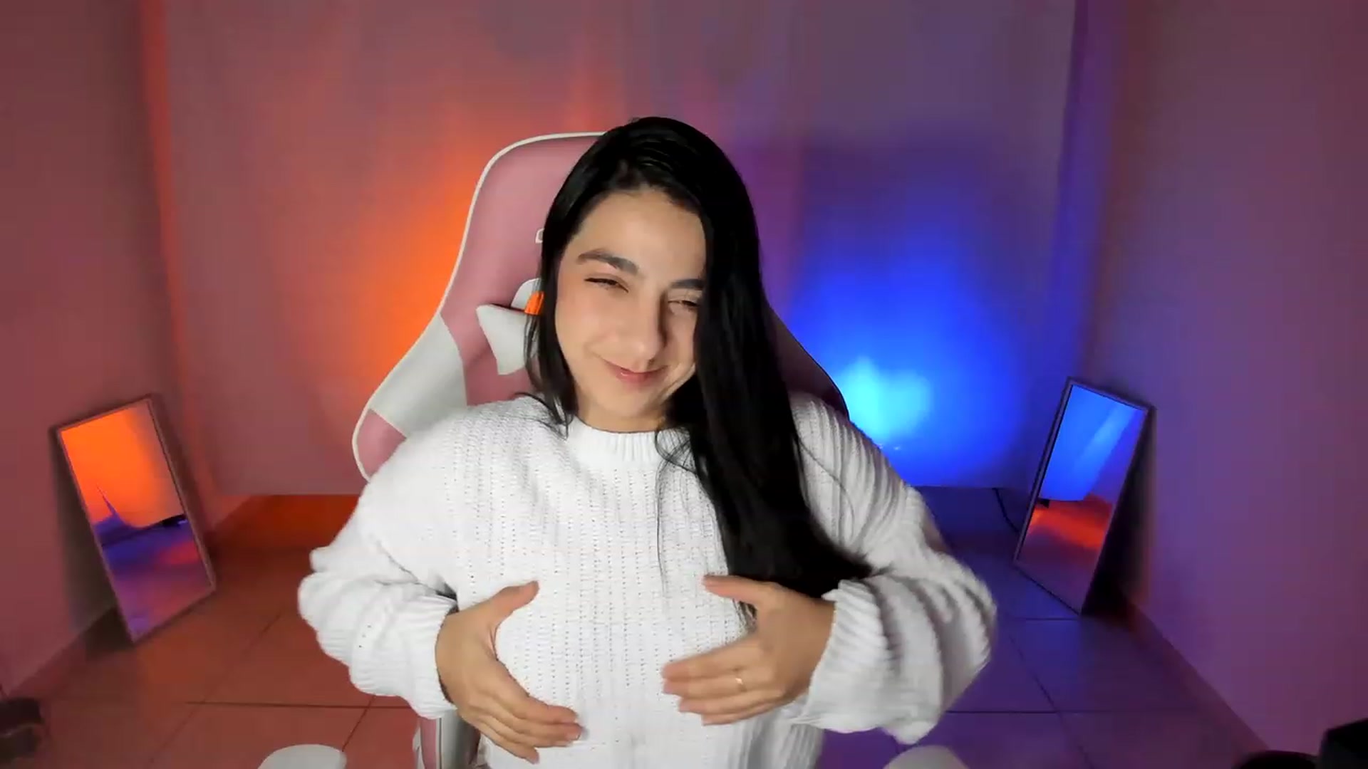 Gallery image thumbnail from anarossanna's myfreecams stream on, 07/27/2023, 06:50 image 3 of 20
