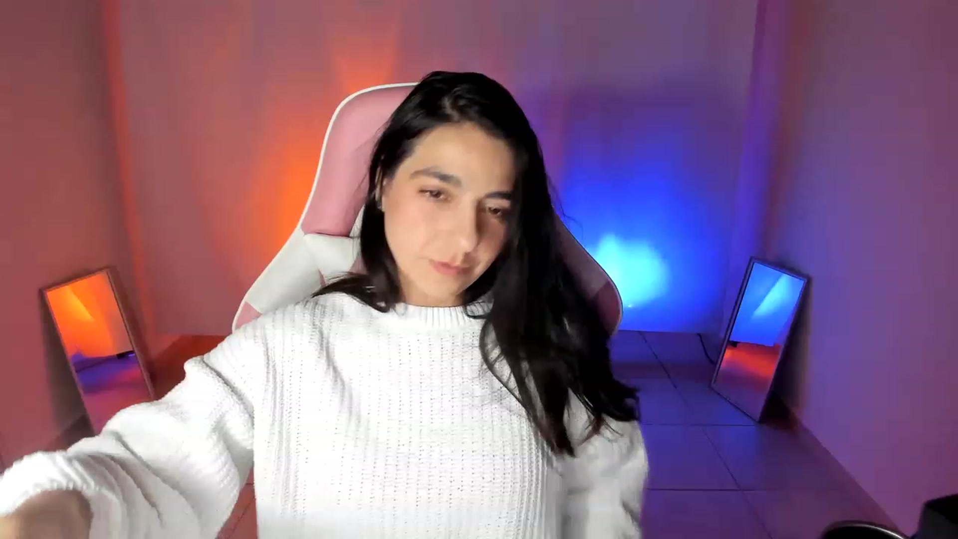 Gallery image thumbnail from anarossanna's myfreecams stream on, 07/27/2023, 06:50 image 13 of 20