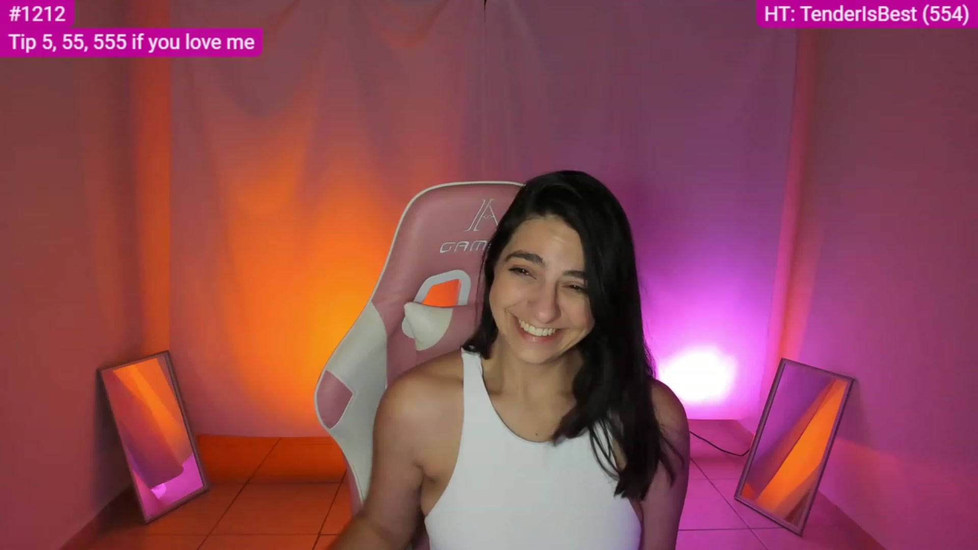 Gallery image thumbnail from anarossanna's myfreecams stream on, 08/04/2023, 03:45 image 1 of 20