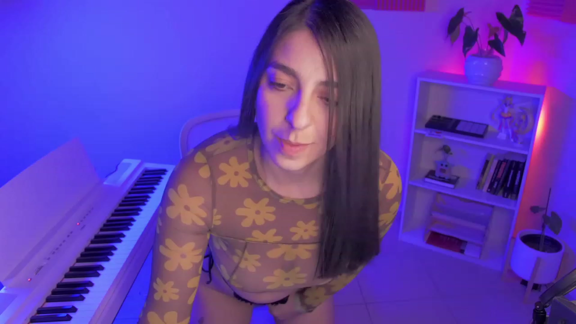 Gallery image thumbnail from anarossanna's myfreecams stream on, 09/13/2023, 02:10 image 8 of 20