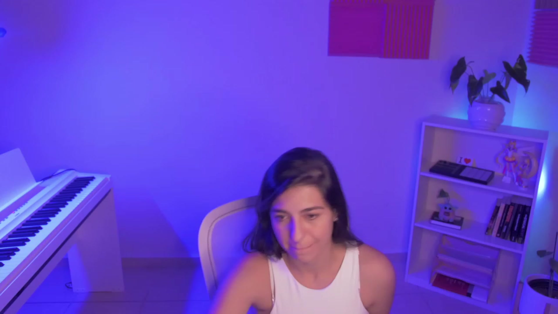 Gallery image thumbnail from anarossanna's myfreecams stream on, 09/15/2023, 02:37 image 7 of 20