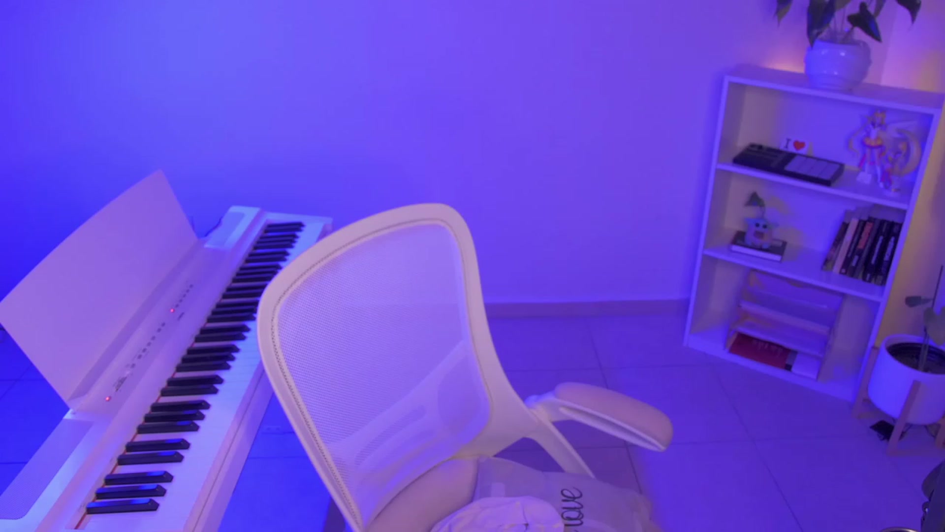 Gallery image thumbnail from anarossanna's myfreecams stream on, 09/16/2023, 02:33 image 5 of 20