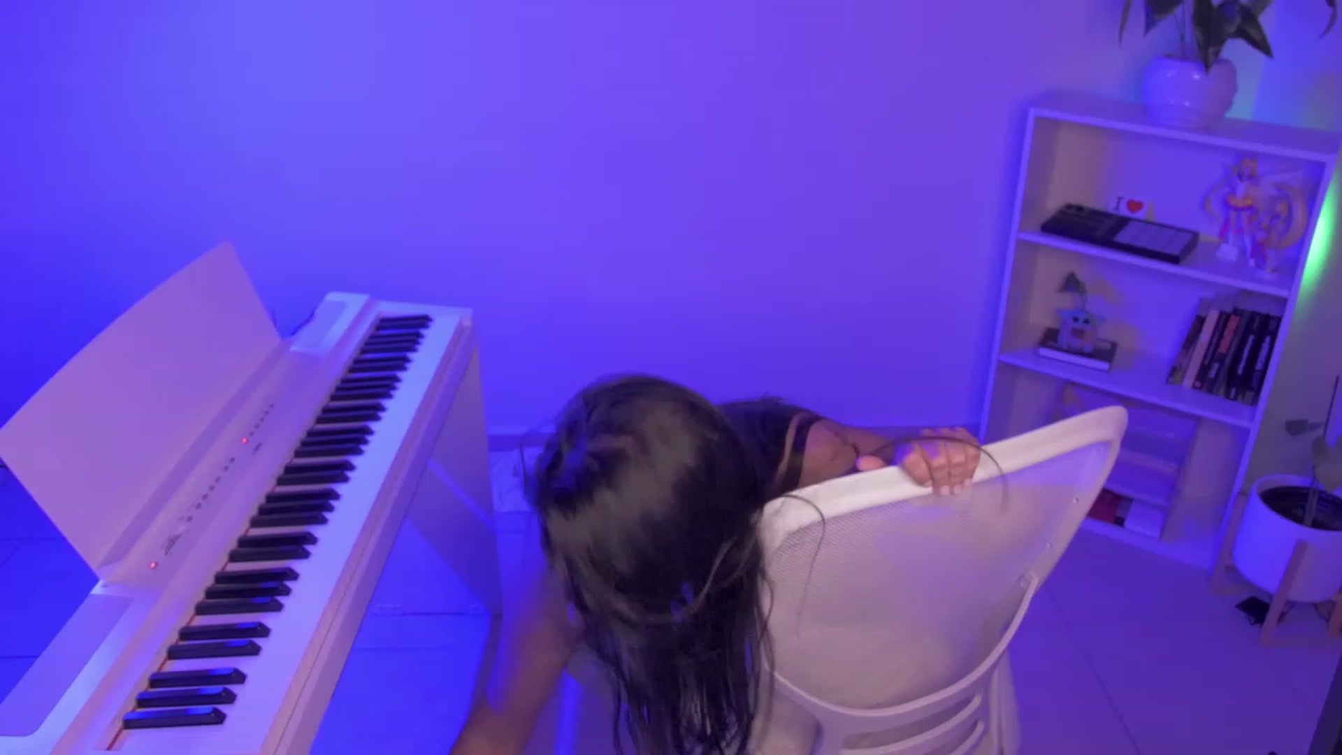 Gallery image thumbnail from anarossanna's myfreecams stream on, 09/16/2023, 03:48 image 19 of 20