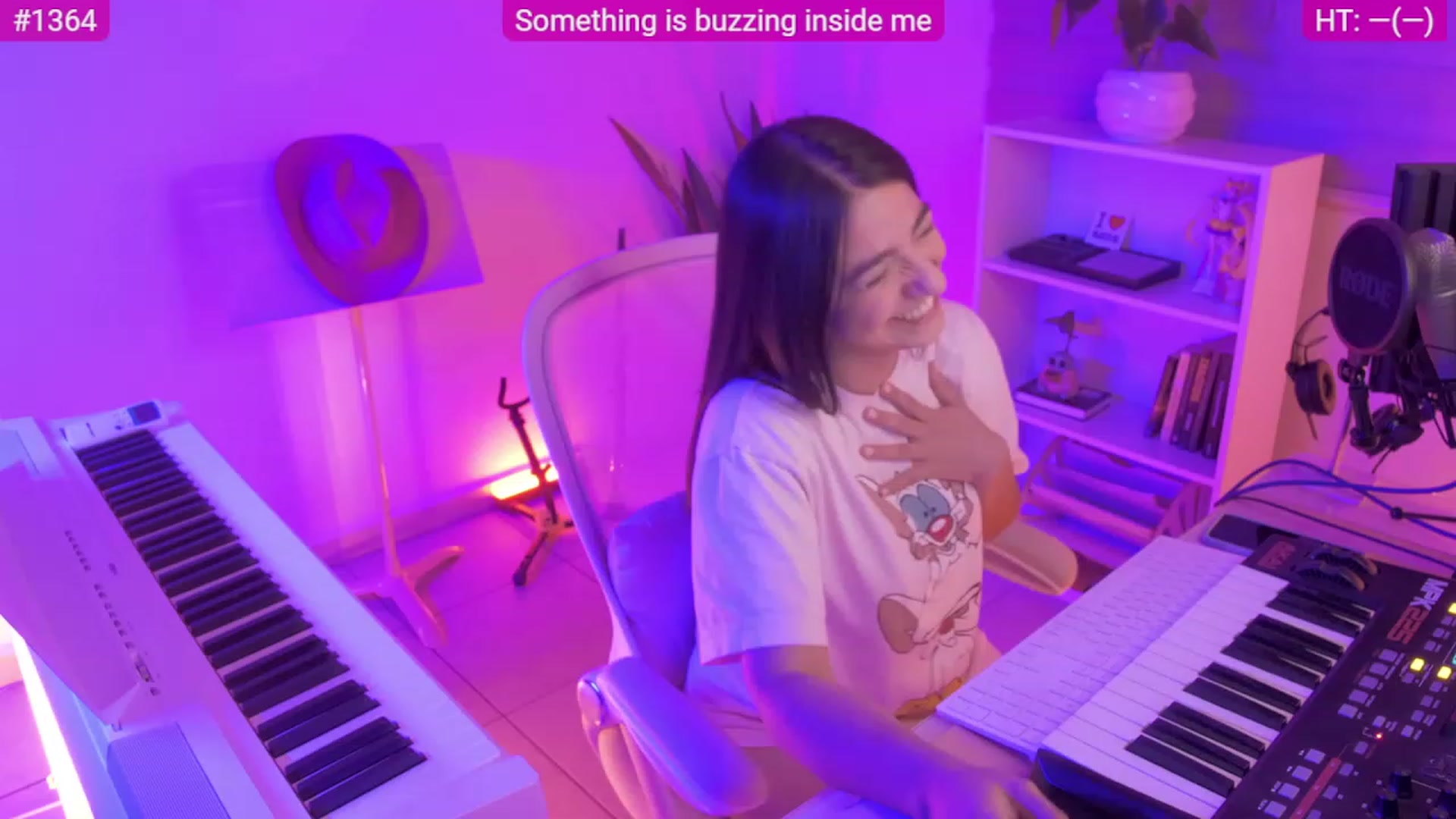 Gallery image thumbnail from anarossanna's myfreecams stream on, 09/20/2023, 03:20 image 1 of 20
