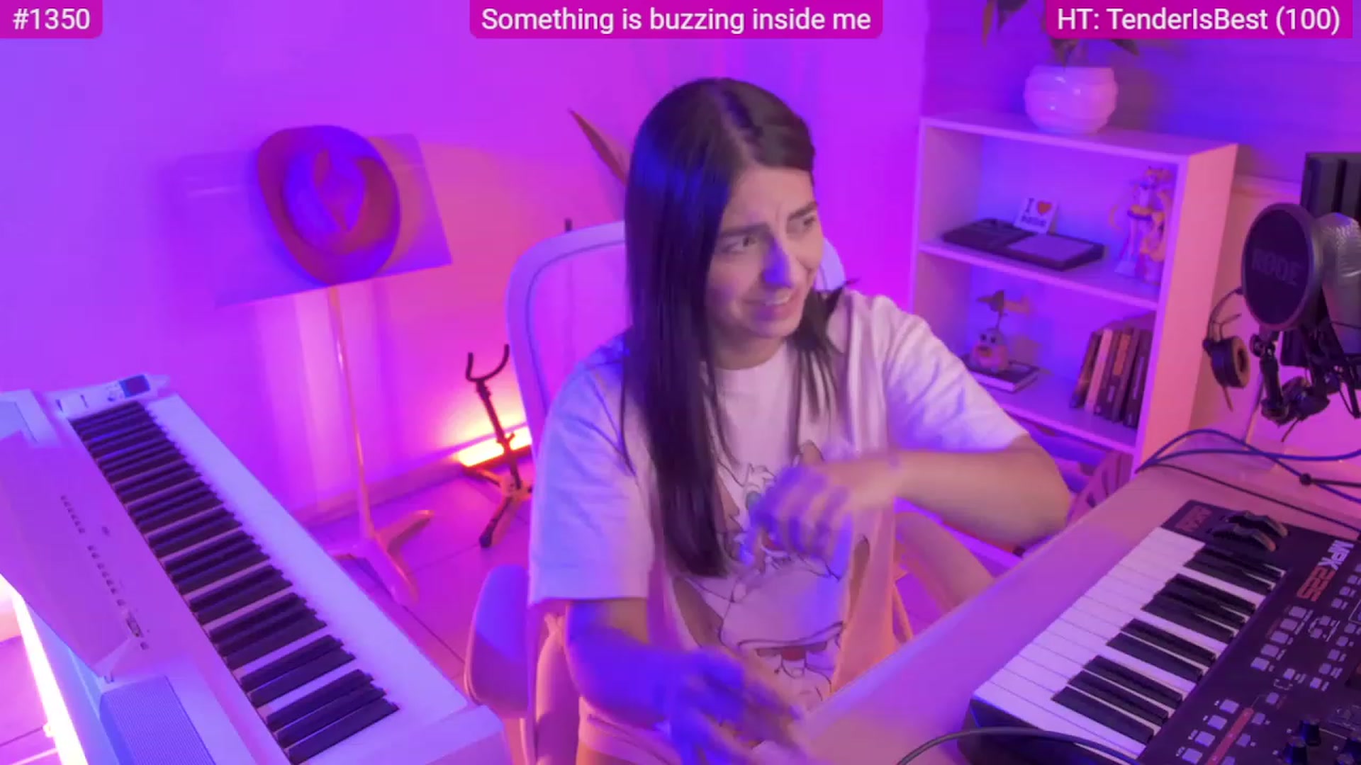 Gallery image thumbnail from anarossanna's myfreecams stream on, 09/20/2023, 03:20 image 9 of 20