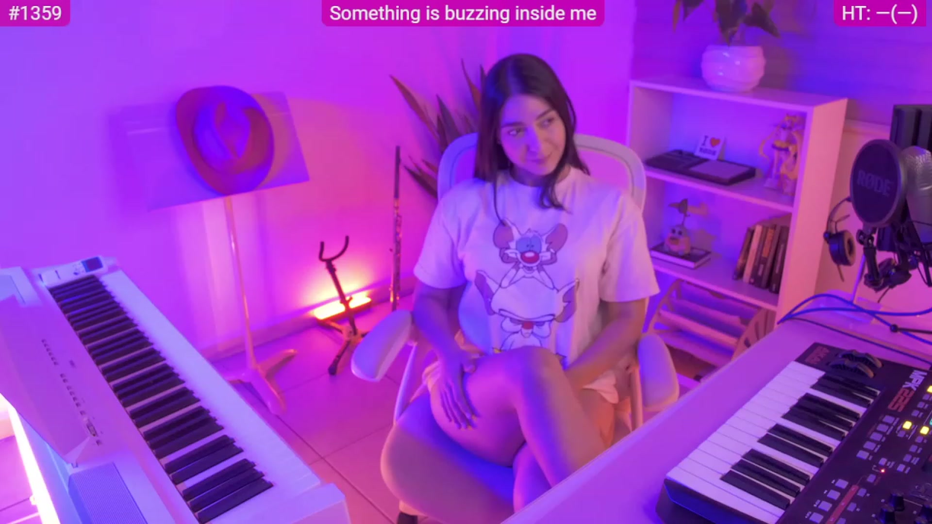 Gallery image thumbnail from anarossanna's myfreecams stream on, 09/20/2023, 03:20 image 6 of 20