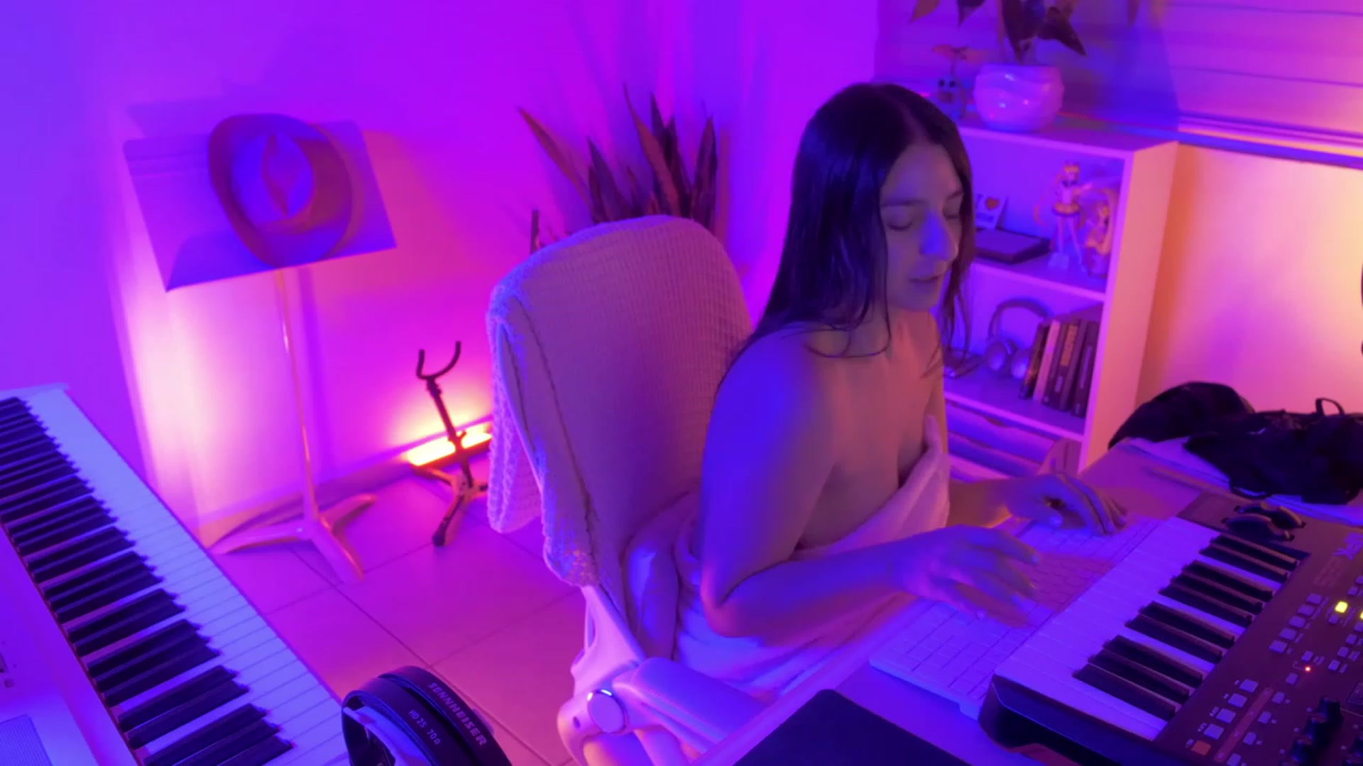 Gallery image thumbnail from anarossanna's myfreecams stream on, 09/28/2023, 03:07 image 2 of 20