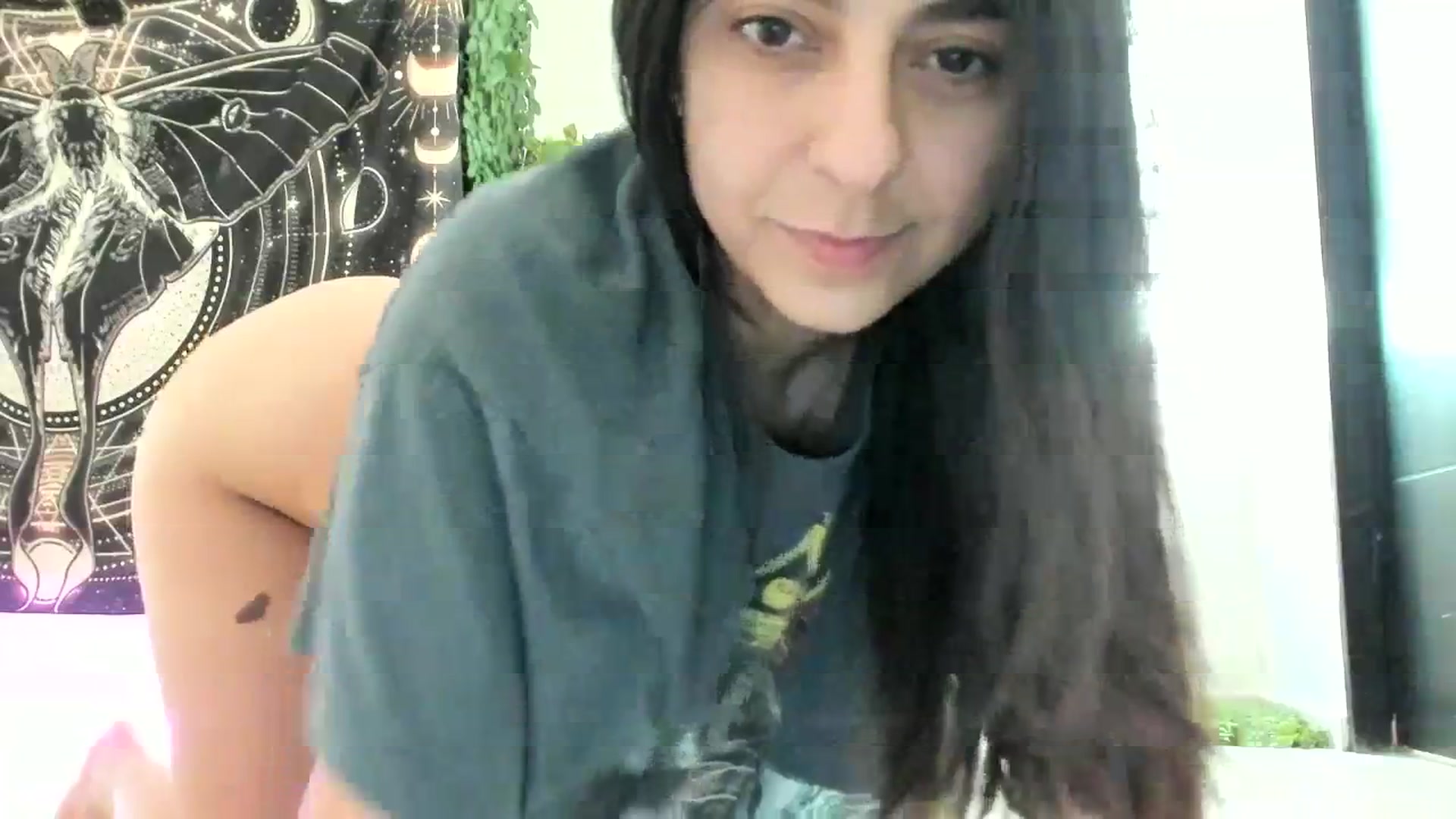 Gallery image thumbnail from anarossanna's myfreecams stream on, 10/03/2023, 17:30 image 16 of 20
