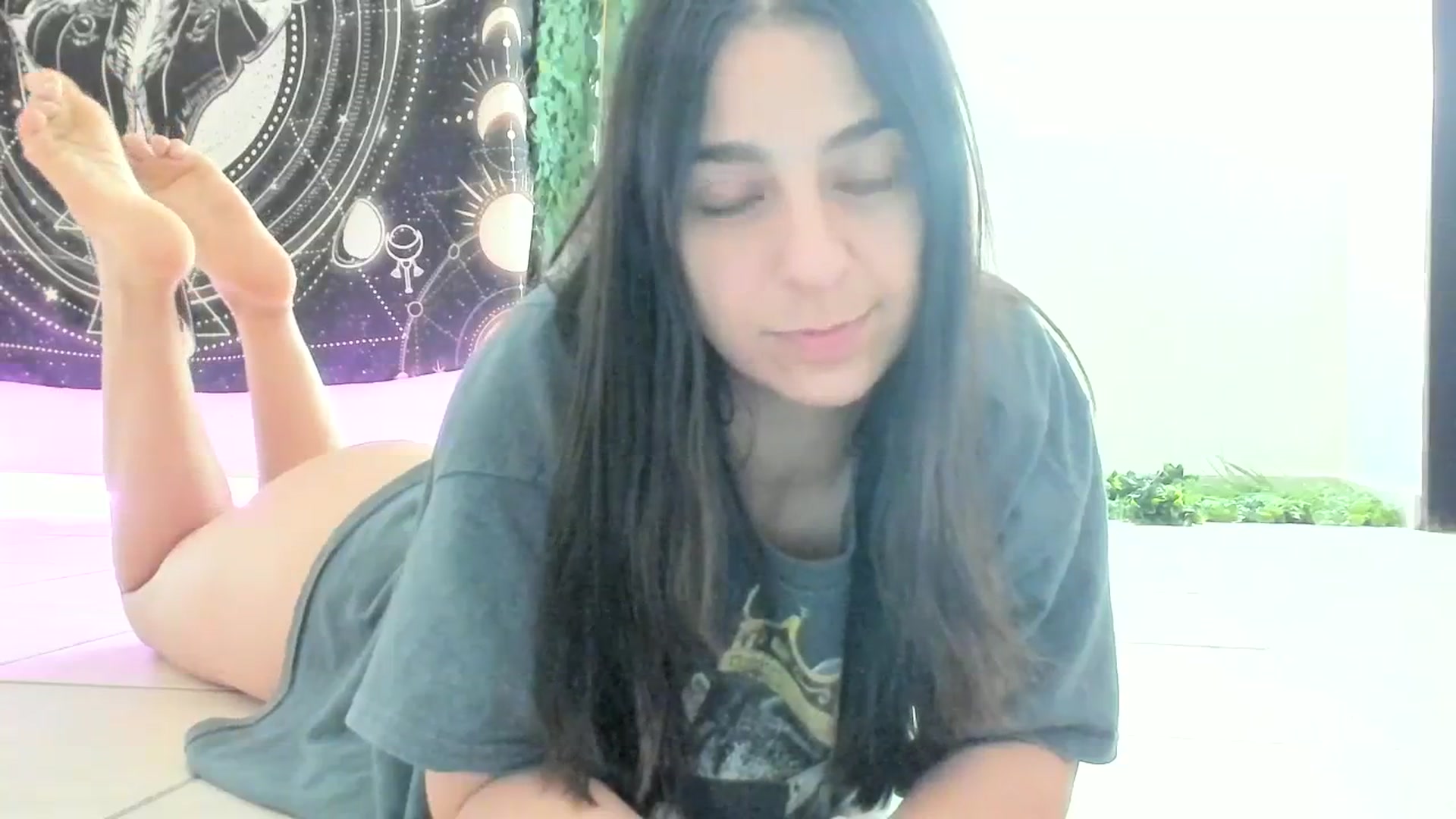 Gallery image thumbnail from anarossanna's myfreecams stream on, 10/03/2023, 17:30 image 5 of 20