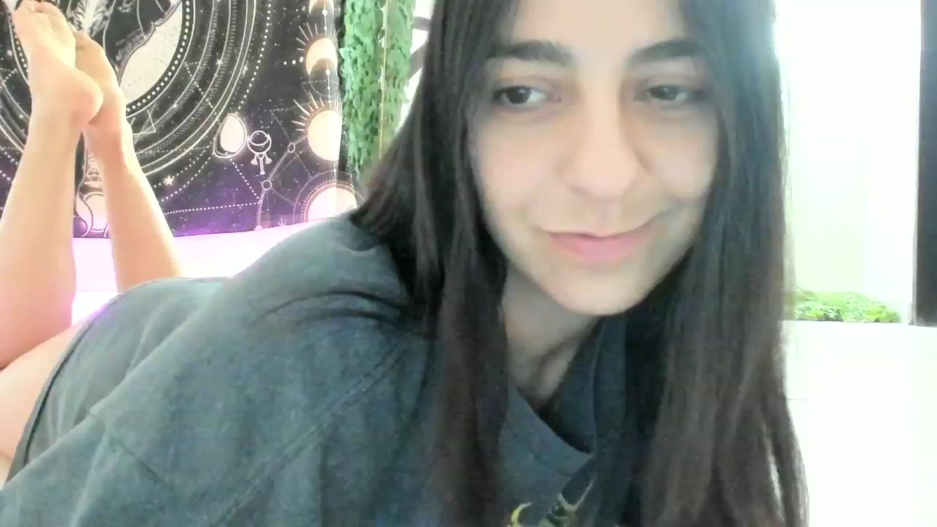 Gallery image thumbnail from anarossanna's myfreecams stream on, 10/03/2023, 17:30 image 2 of 20