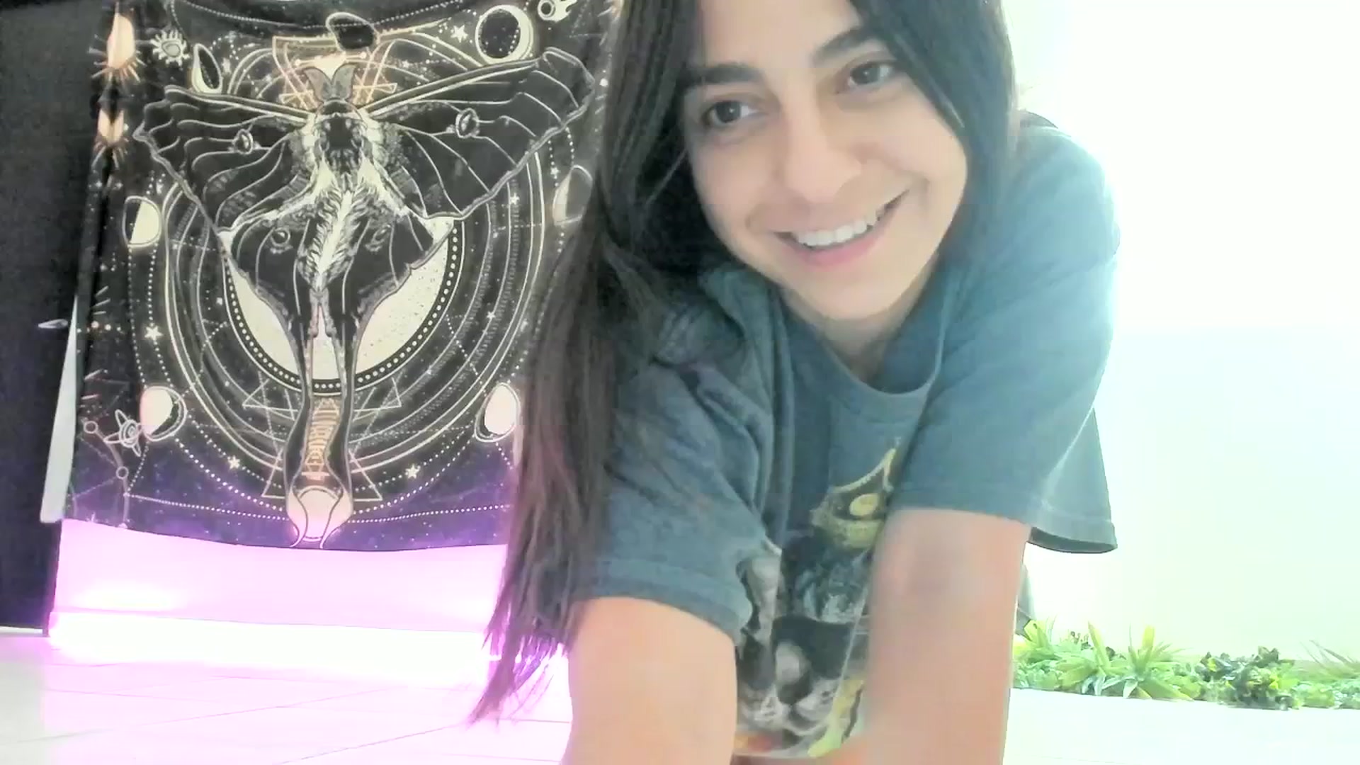 Gallery image thumbnail from anarossanna's myfreecams stream on, 10/03/2023, 17:30 image 3 of 20