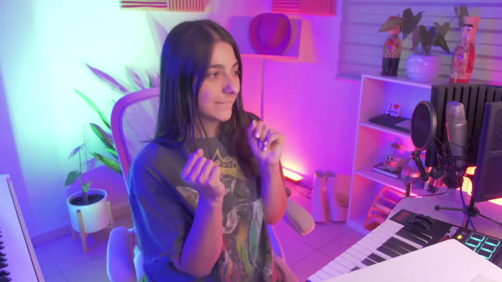 Gallery image thumbnail from anarossanna's myfreecams stream on, 10/04/2023, 24:30 image 17 of 20