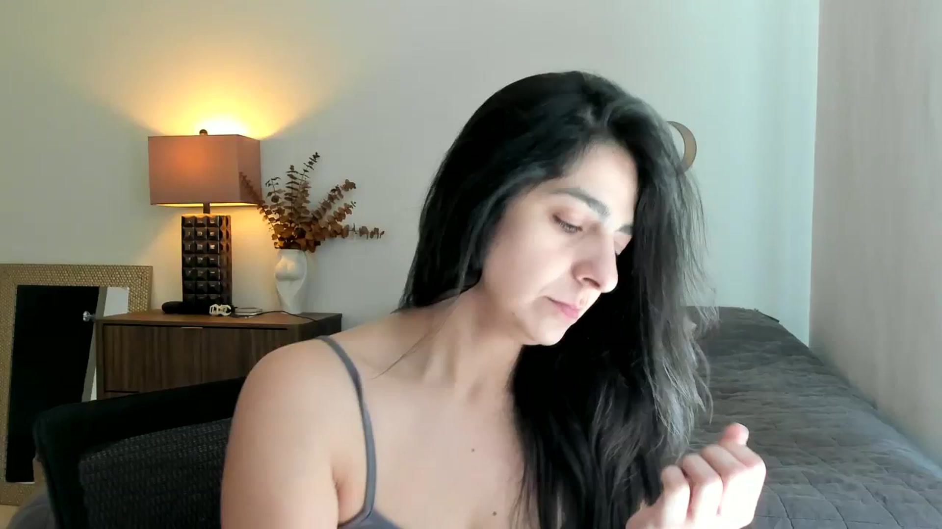 Gallery image thumbnail from anarossanna's myfreecams stream on, 10/04/2023, 16:17 image 7 of 20