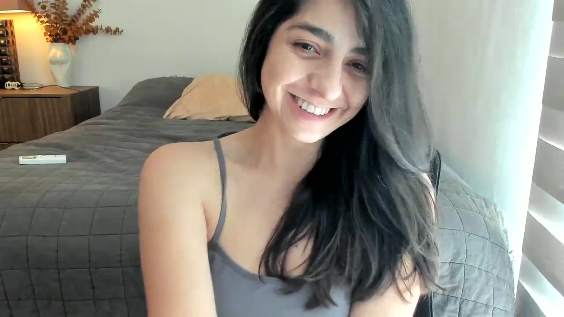 Gallery image thumbnail from anarossanna's myfreecams stream on, 10/04/2023, 16:17 image 15 of 20