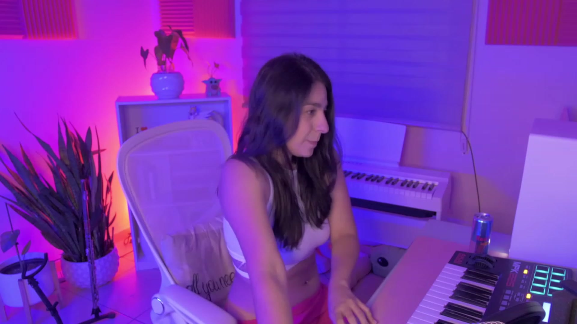 Gallery image thumbnail from anarossanna's myfreecams stream on, 10/23/2023, 03:10 image 1 of 20
