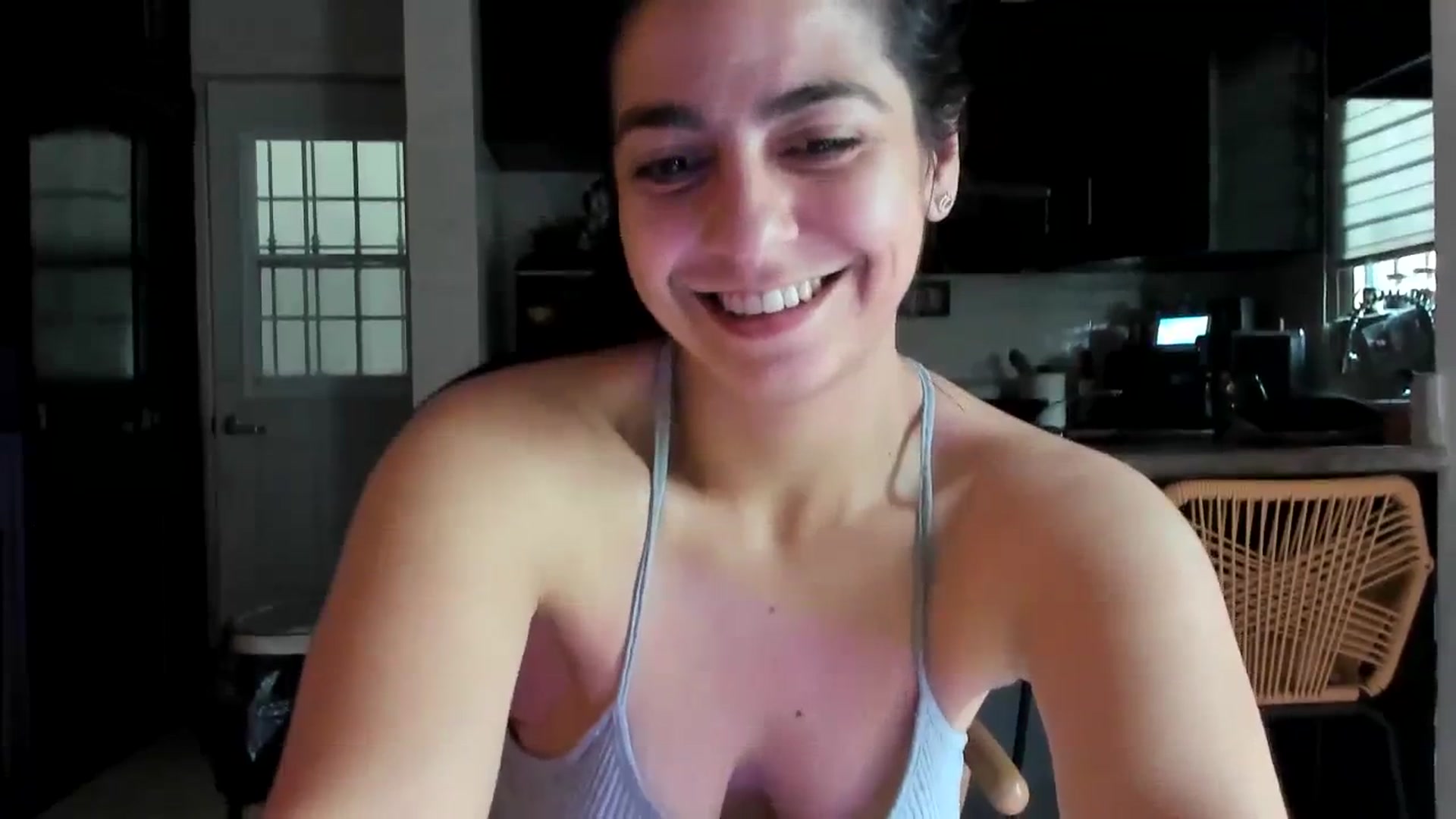 Gallery image thumbnail from anarossanna's myfreecams stream on, 10/29/2023, 13:22 image 11 of 20