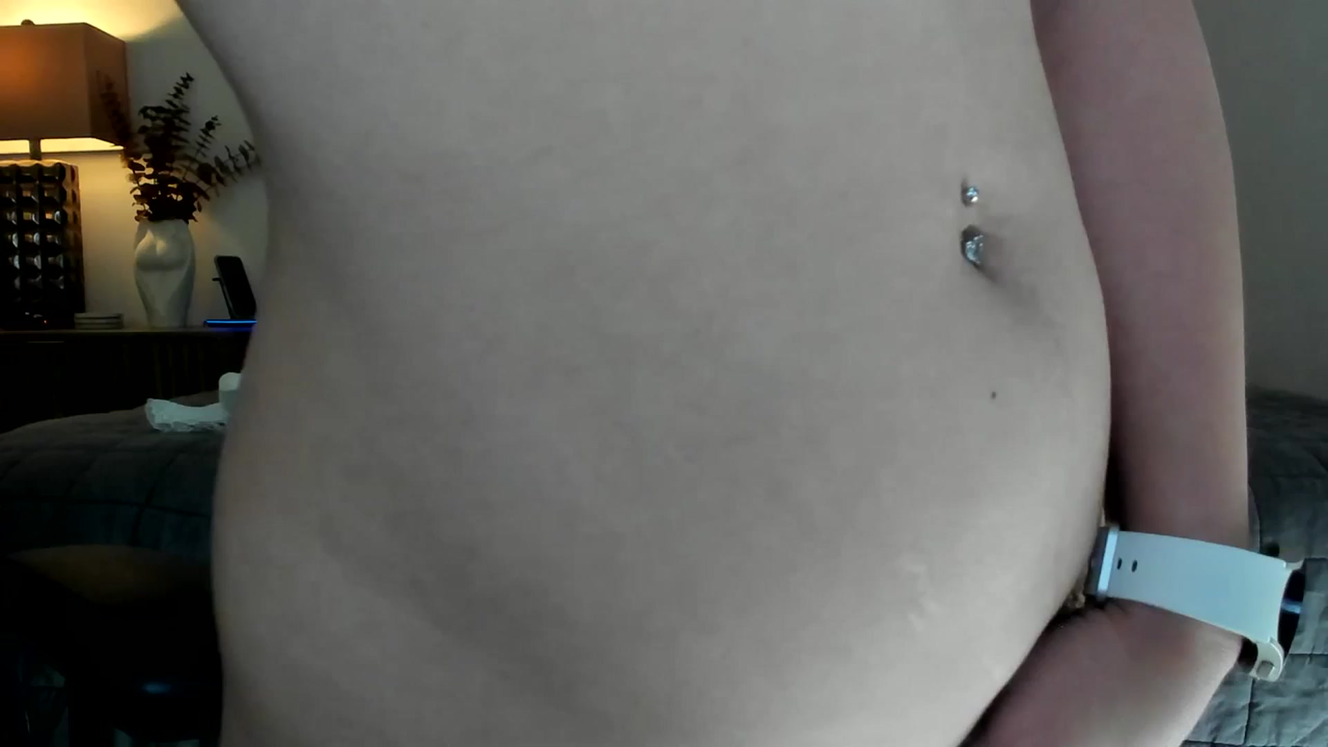 Gallery image thumbnail from anarossanna's myfreecams stream on, 11/22/2023, 19:34 image 13 of 20